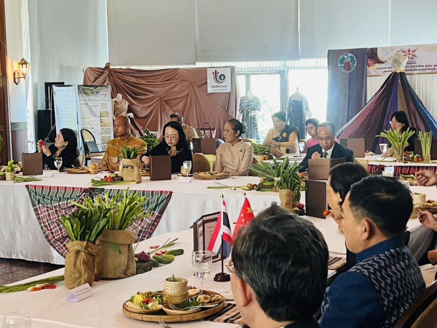? พช.ขอนแก่น : ร่วมต้อนรับคณะผู้แทนมณฑลฝูเจี้ยนในการเยี่ยมเยือนจังหวัดขอนแก่น