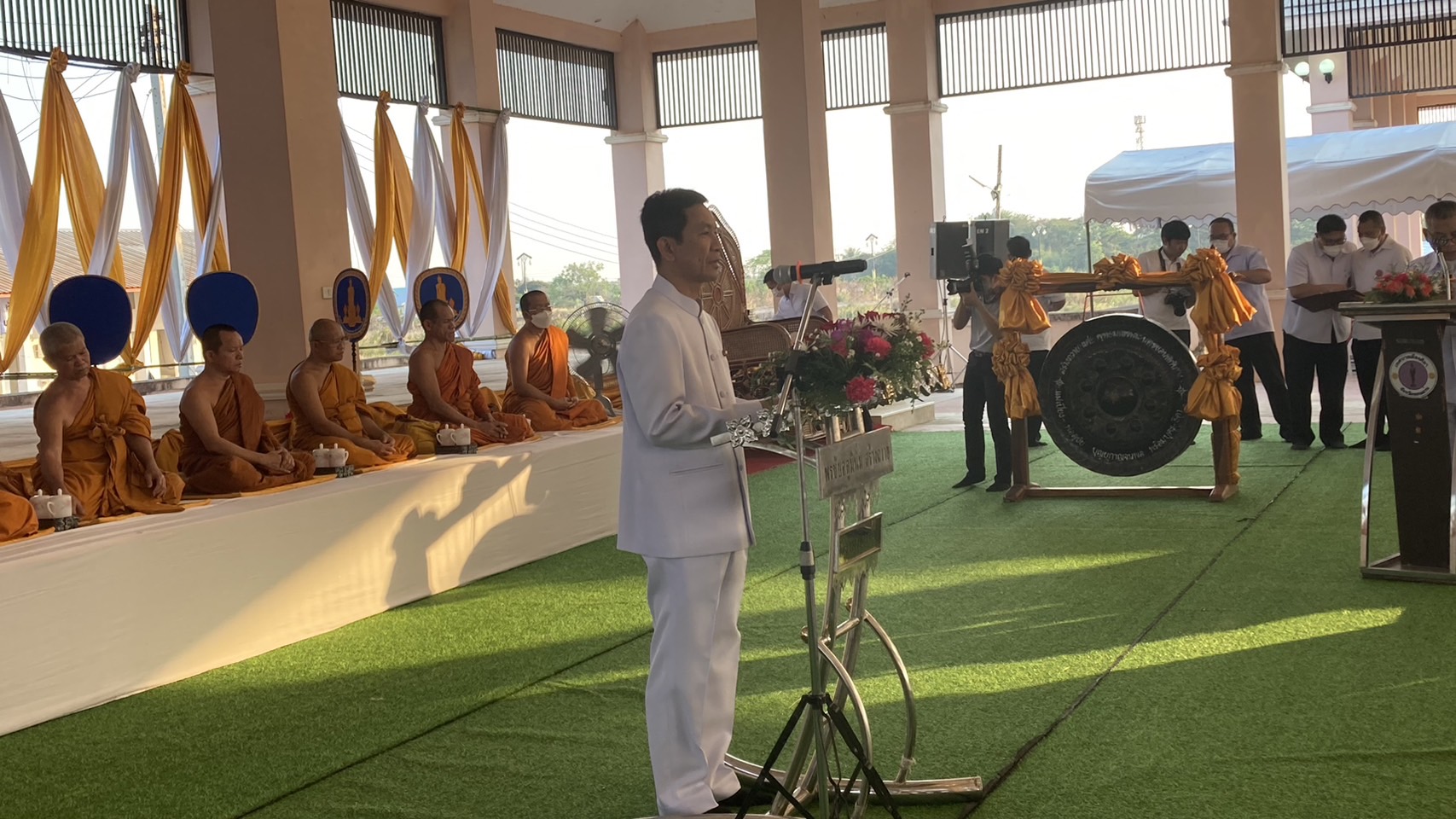 ? พช.ขอนแก่น : ร่วมพิธีเปิดงานปฏิบัติธรรมเฉลิมพระเกียรติพระบาทสมเด็จพระเจ้าอยู่หัวฯ เนื่องในเทศกาลวันมาฆบูชา จังหวัดขอนแก่น ประจำปี 2566