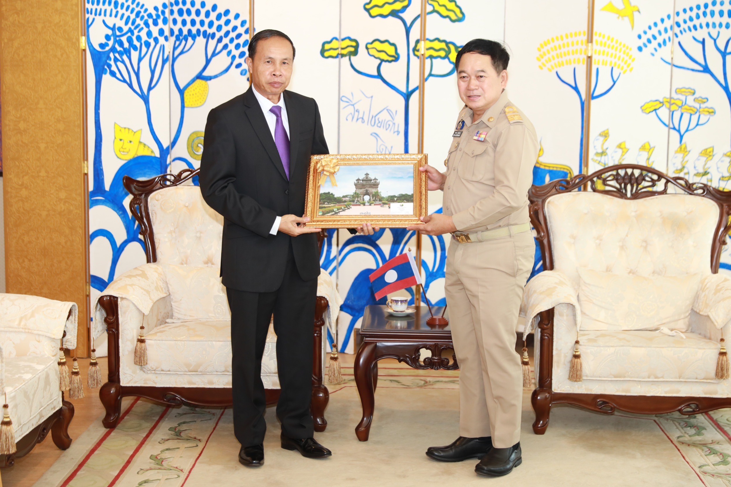 ?พช.ขอนแก่น : ร่วมต้อนรับ นายสมสัก วิไลทอน กงสุลใหญ่ สาธารณรัฐประชาธิปไตยประชาชนลาว ณ ขอนแก่น พร้อมคณะ