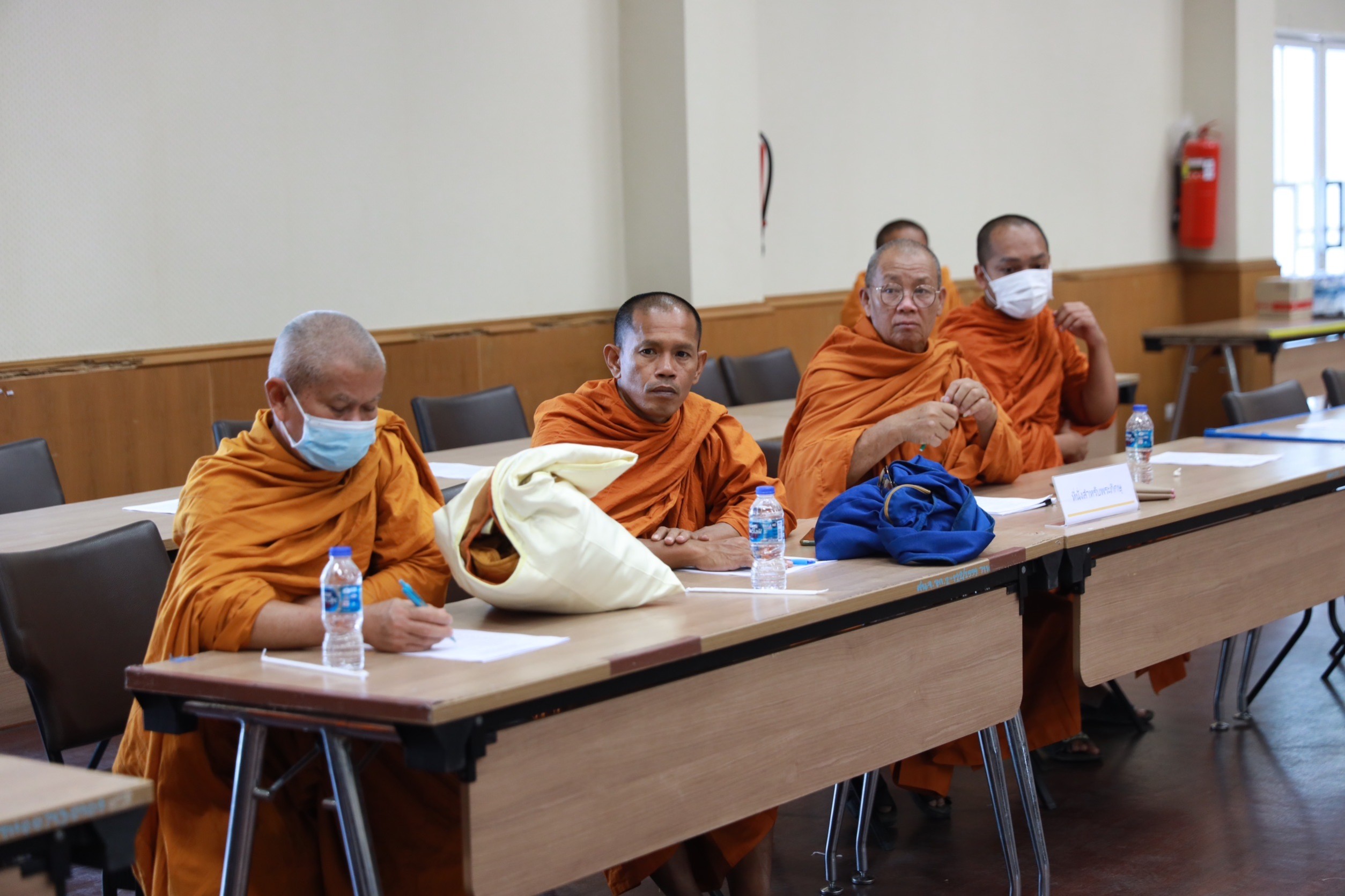 ?พช.ขอนแก่น : จัดประชุมเตรียมความพร้อมในการขับเคลื่อนการดำเนินงานขจัดความยากจนและพัฒนาคนทุกช่วงวัยอย่างยั่งยืนตามหลักปรัชญาของเศรษฐกิจพอเพียง ประจำปี 2566