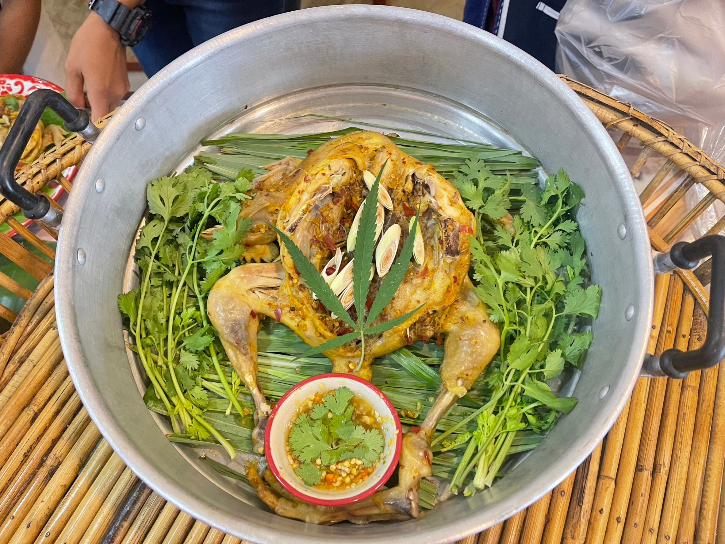 พช.ขอนแก่น : อำเภอหนองเรือ ร่วมบันทึกรายการเรื่องเล่าเมืองขอนแก่น