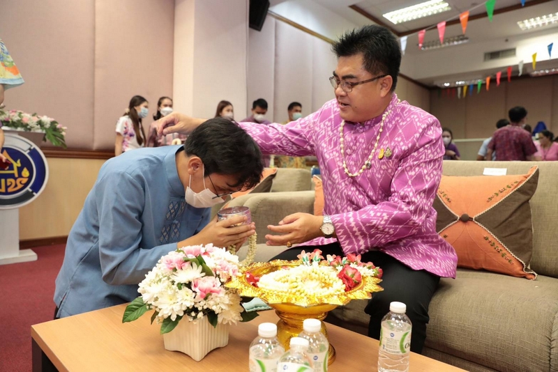 ? พช.ขอนแก่น : ร่วมสืบสานประเพณีและวัฒนธรรมไทย สืบสานสงกรานต์ตำนาน พช. เนื่องในเทศกาลสงกรานต์ 2566