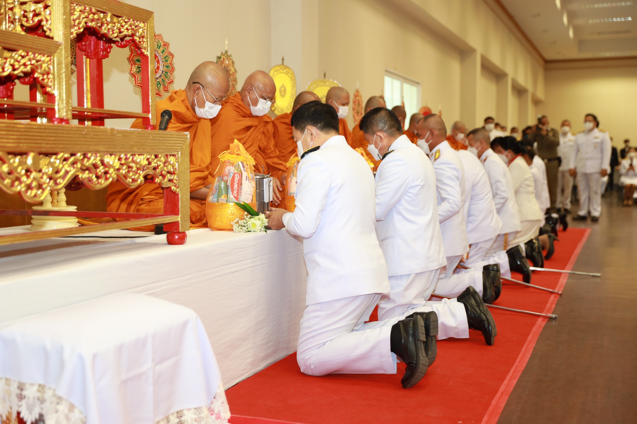 ? พช.ขอนแก่น : ร่วมประกอบพิธีเนื่องในวันพระบาทสมเด็จพระพุทธยอดฟ้าจุฬาโลกมหาราช และวันที่ระลึกมหาจักรีบรมราชวงศ์ ประจำปี 2566