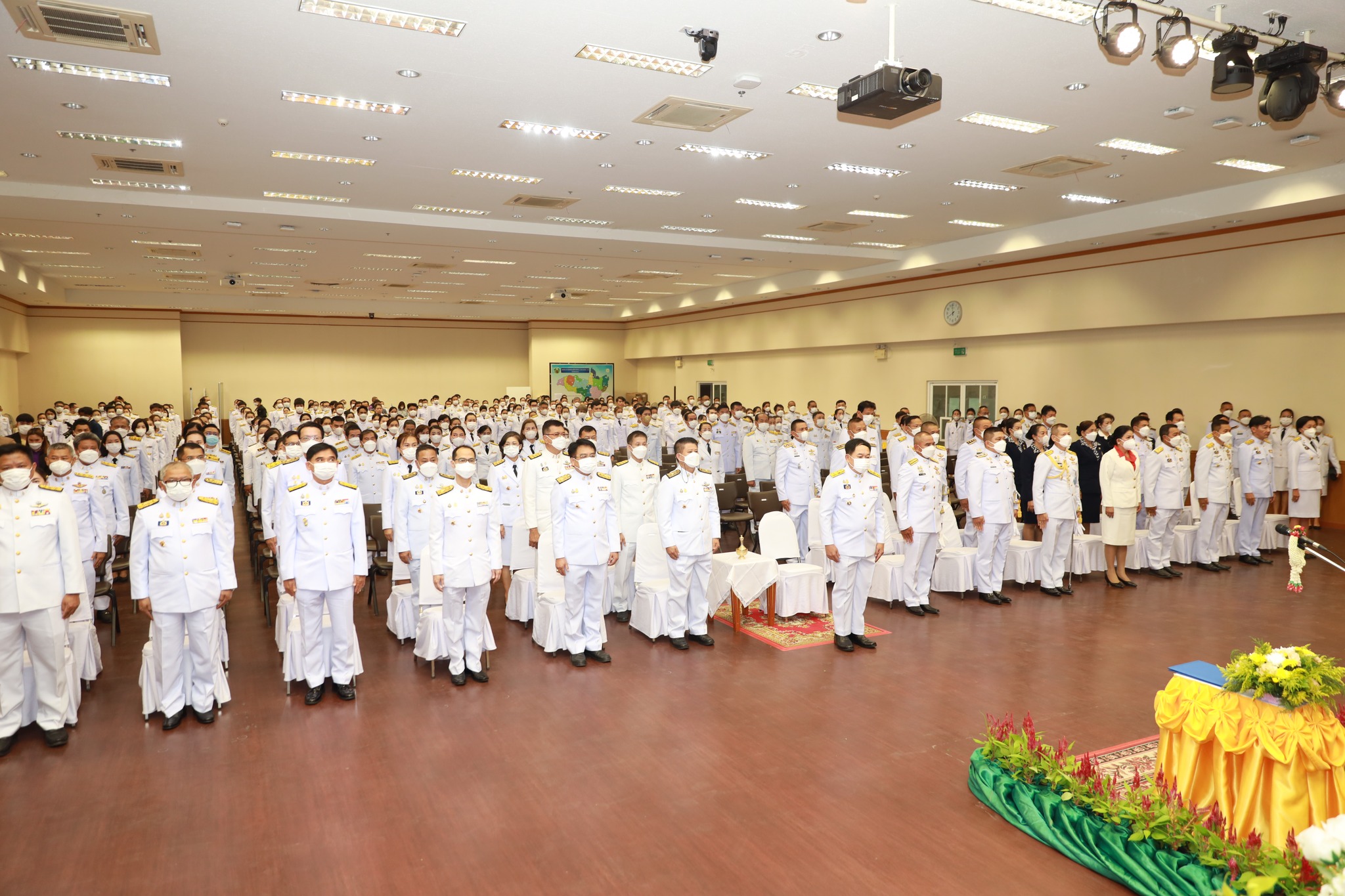 ? พช.ขอนแก่น : ร่วมประกอบพิธีเนื่องในวันพระบาทสมเด็จพระพุทธยอดฟ้าจุฬาโลกมหาราช และวันที่ระลึกมหาจักรีบรมราชวงศ์ ประจำปี 2566