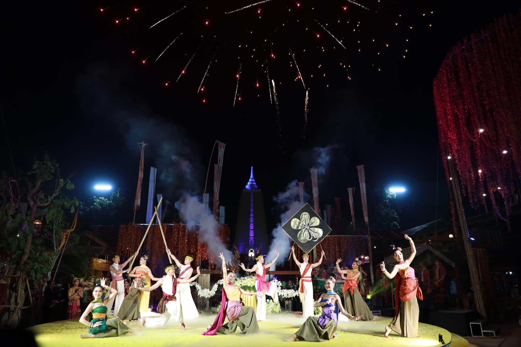 ? จังหวัดขอนแก่น : เปิดงานสืบสานประเพณีสงกรานต์ ภายใต้แนวคิด วิถีไทบ้านขอนแก่น ร่วมสานใจสู่สากล