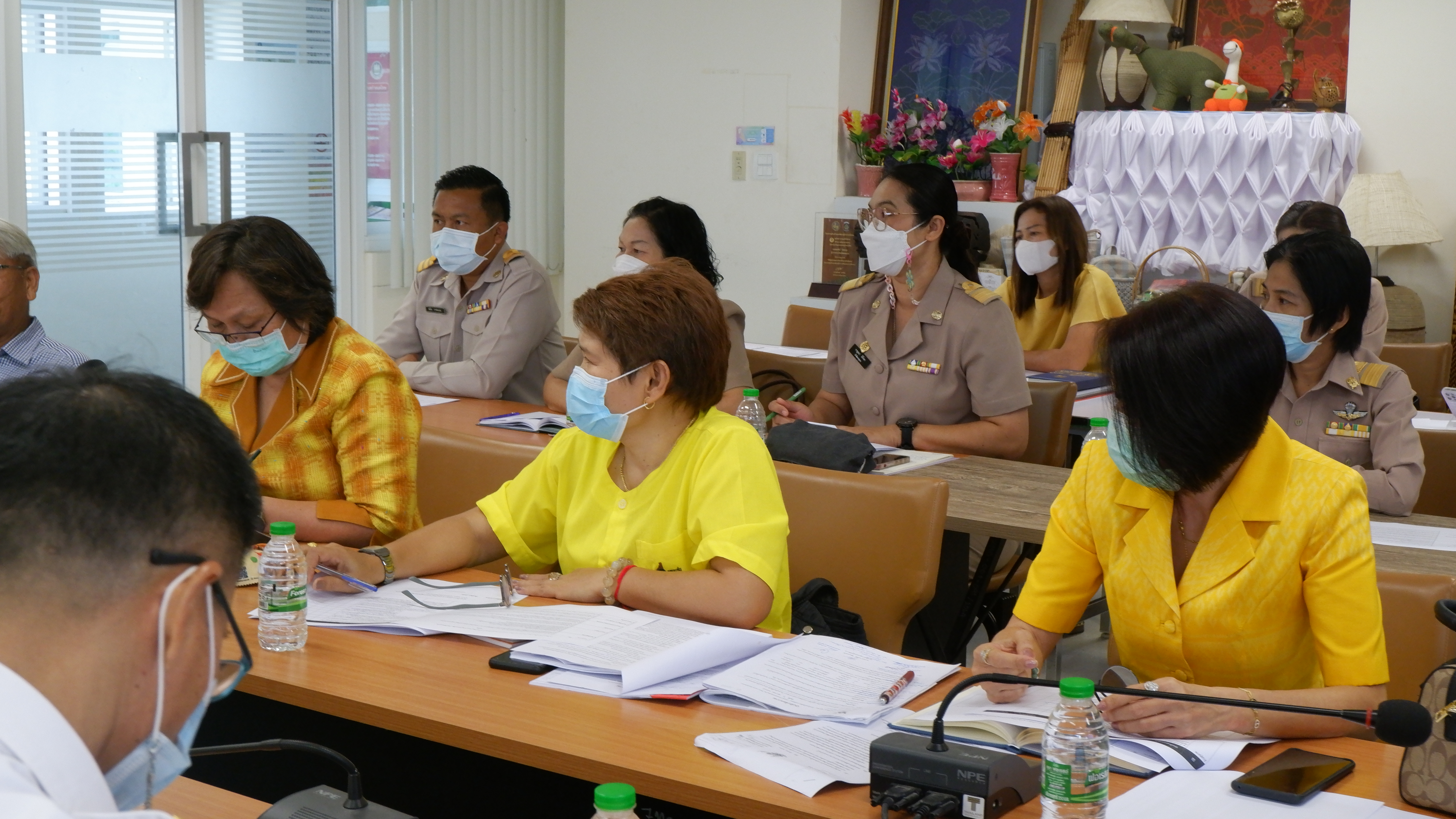?พช.ขอนแก่น : ประชุมคณะทำงานขับเคลื่อนการดำเนินงานขจัดความยากจนและพัฒนาคนทุกช่วงวัยอย่างยั่งยืนตามหลักปรัชญาของเศรษฐกิจพอเพียง ตามภารกิจ ๗ มิติ ระดับจังหวัด (รายทีม)
