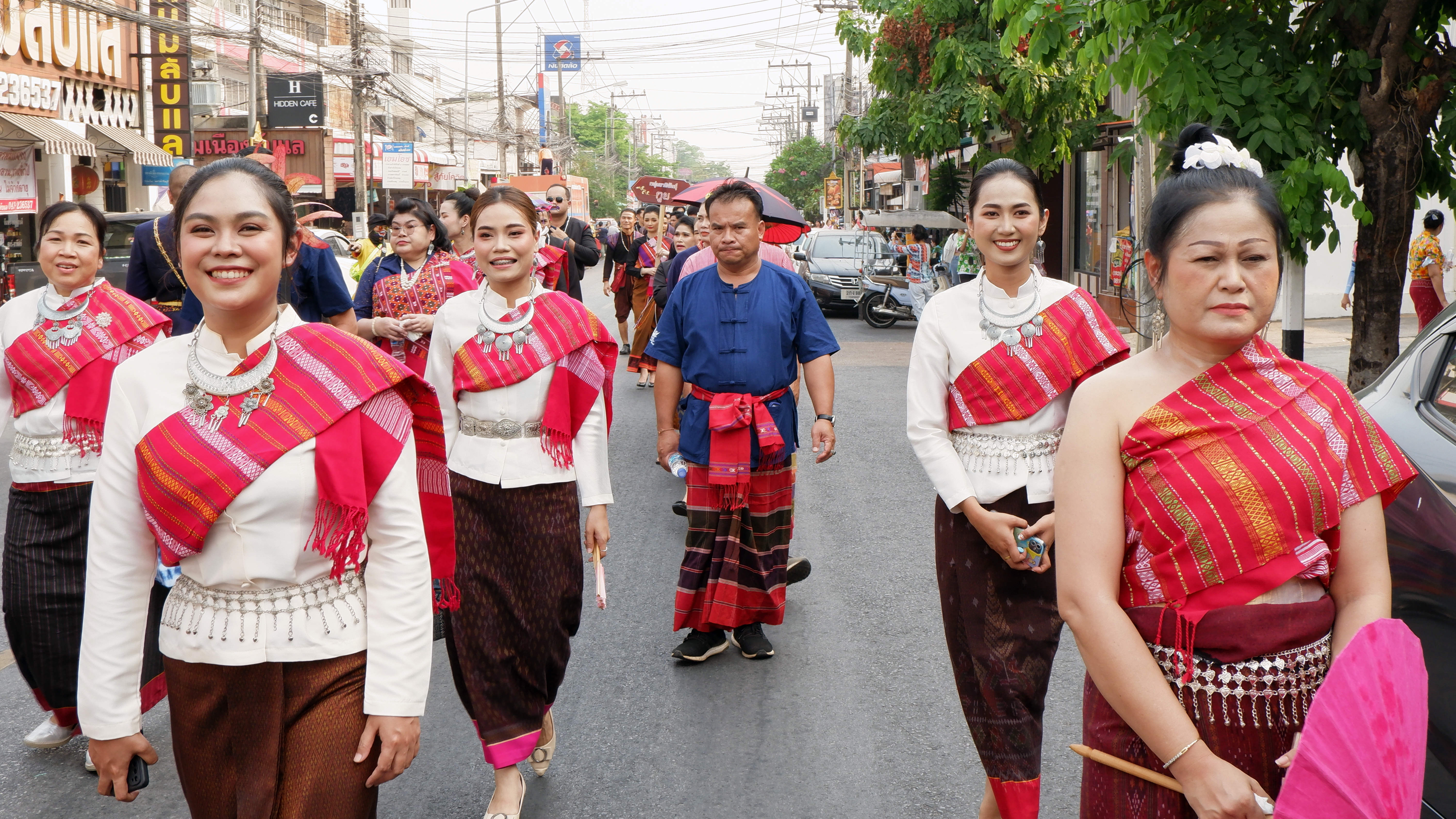 ? จังหวัดขอนแก่น : เปิดงานสืบสานประเพณีสงกรานต์ ภายใต้แนวคิด วิถีไทบ้านขอนแก่น ร่วมสานใจสู่สากล