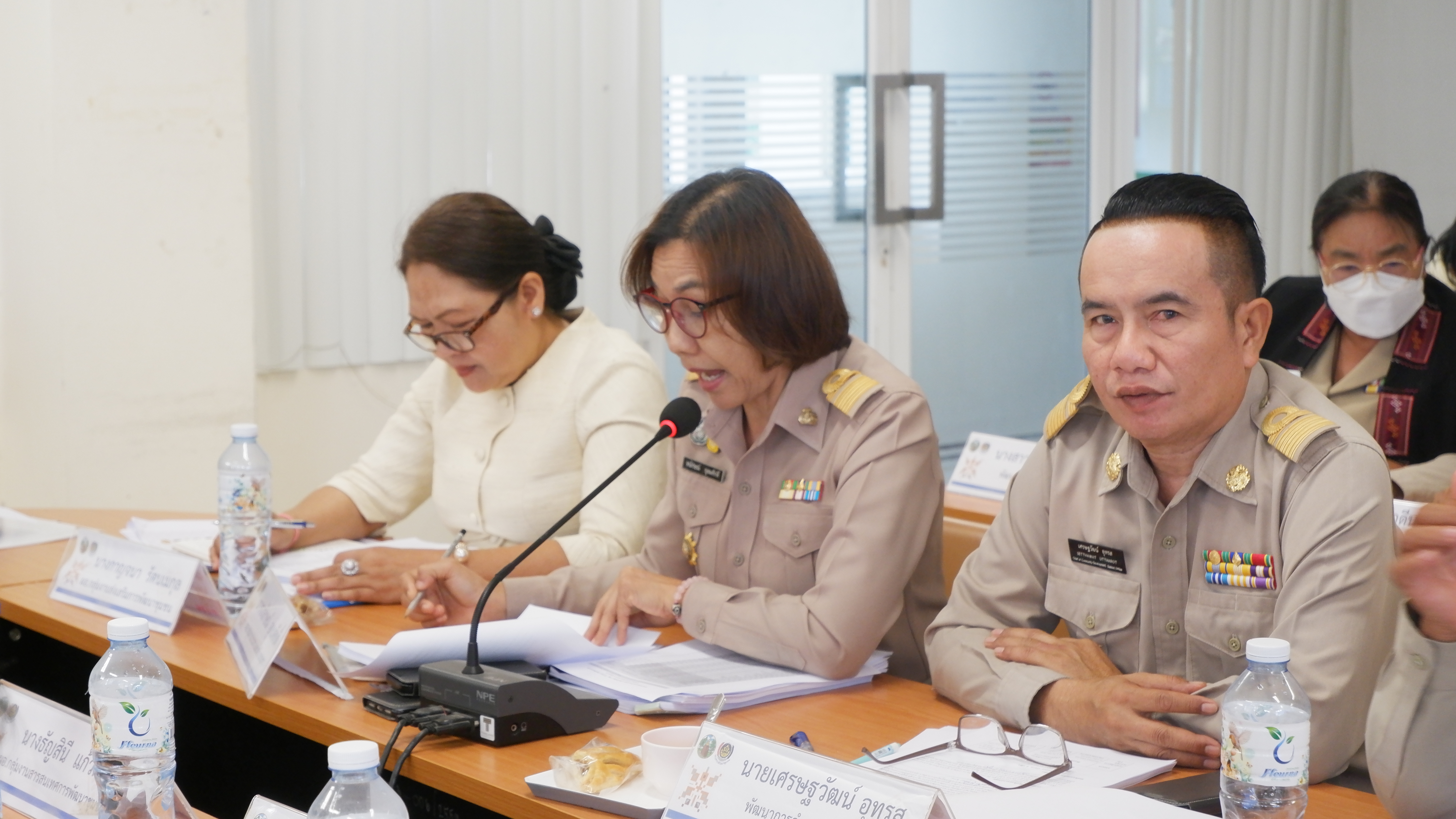 ? พช.ขอนแก่น : ประชุมผู้บริหารและนักวิชาการพัฒนาชุมชนจังหวัดและอำเภอ เพื่อติดตามงานและประสานงานในการขับเคลื่อนงานพัฒนาชุมชน ครั้งที่4/2566