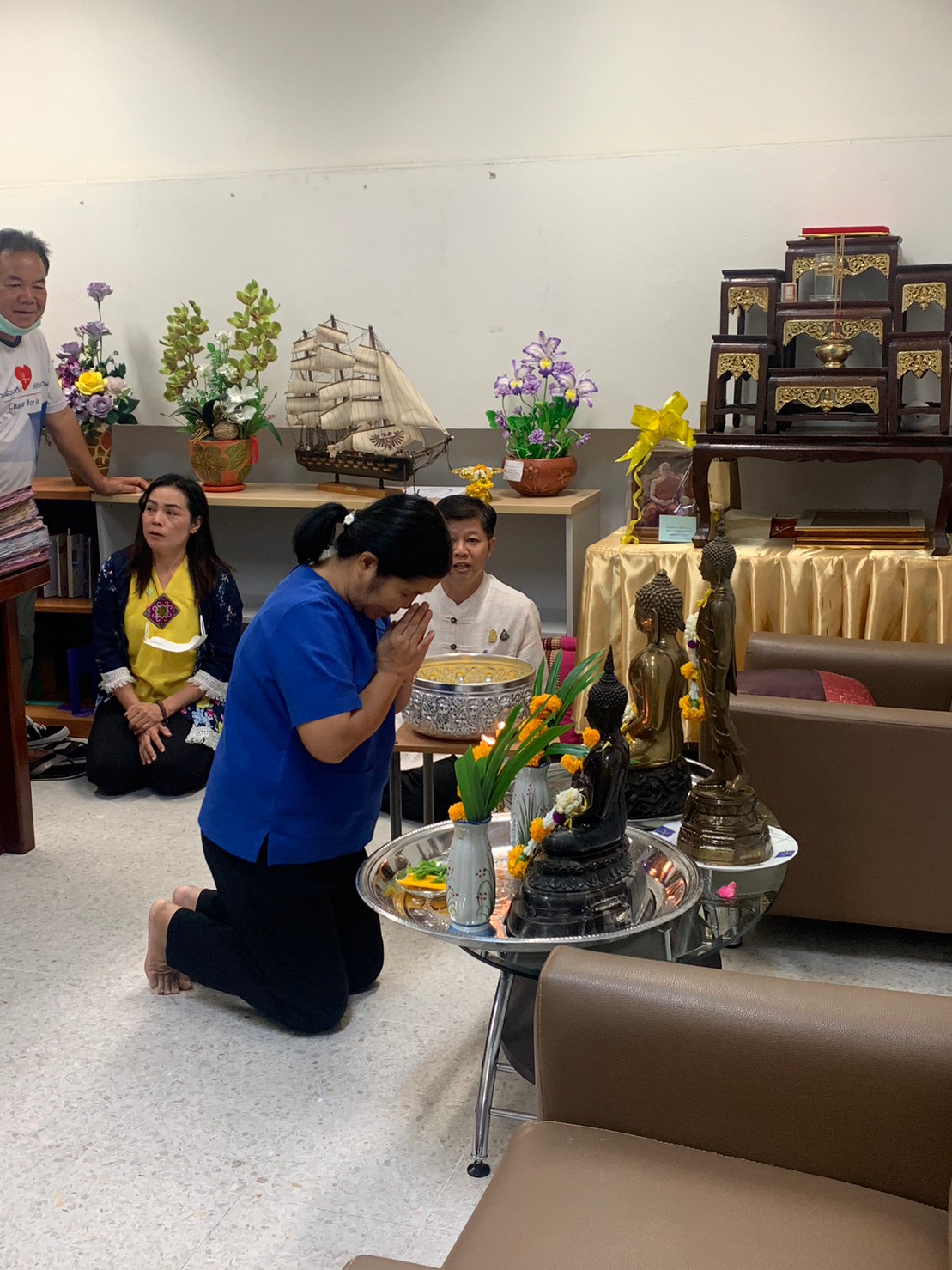 ? พช.ขอนแก่น : สืบสานประเพณีสงกรานต์ 2566 “สรงน้ำพระ รดน้ำดำหัว ขอพรผู้ใหญ่