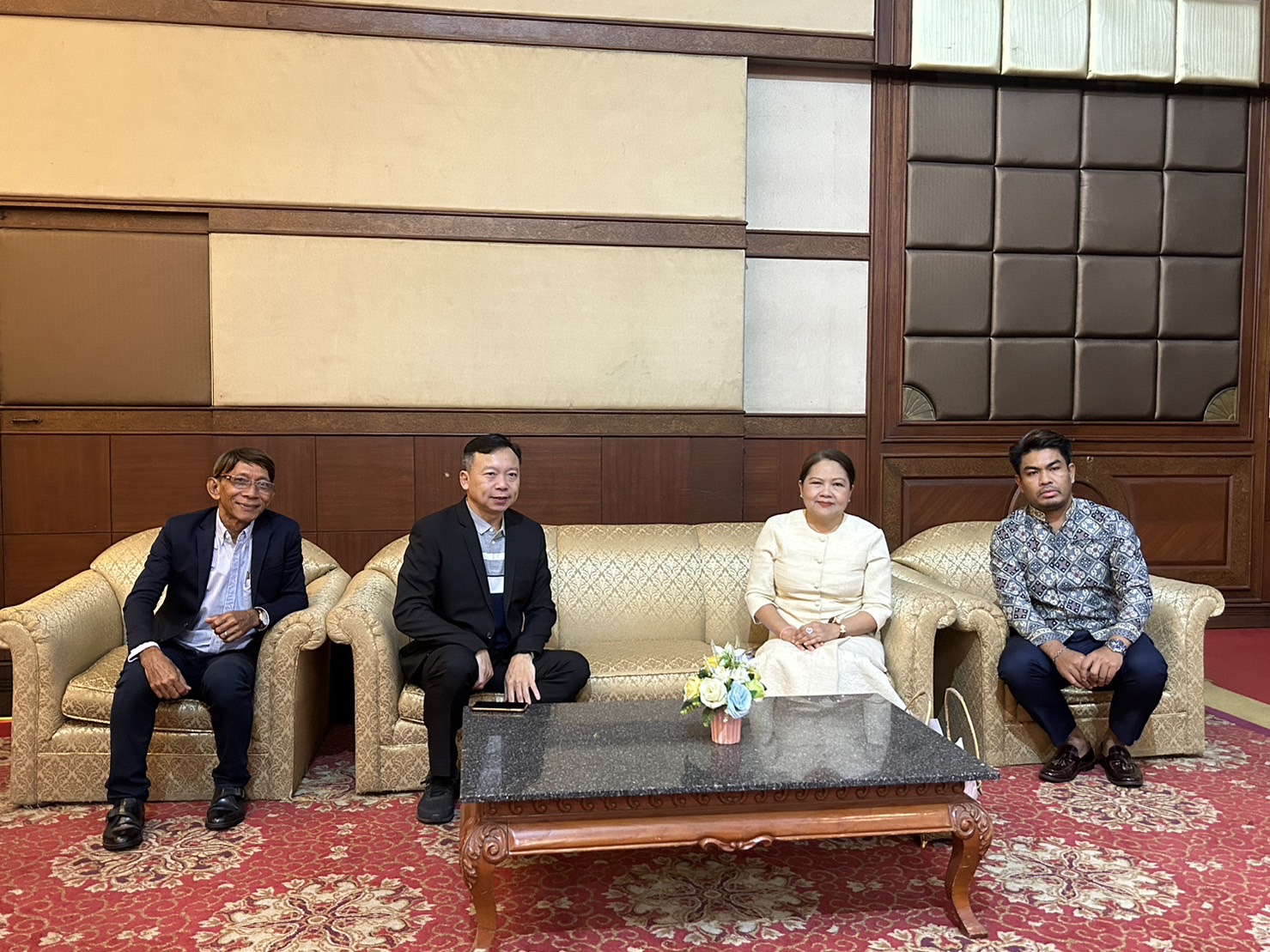?พช.ขอนแก่น : ดำเนินงานโครงการพัฒนาผลิตภัณฑ์ OTOP กลุ่มปรับตัวสู่การพัฒนา (Quadrant D) ตามกลุ่มคลัสเตอร์ ให้มีคุณภาพมาตรฐาน ประจำปีงบประมาณ พ.ศ. 2566