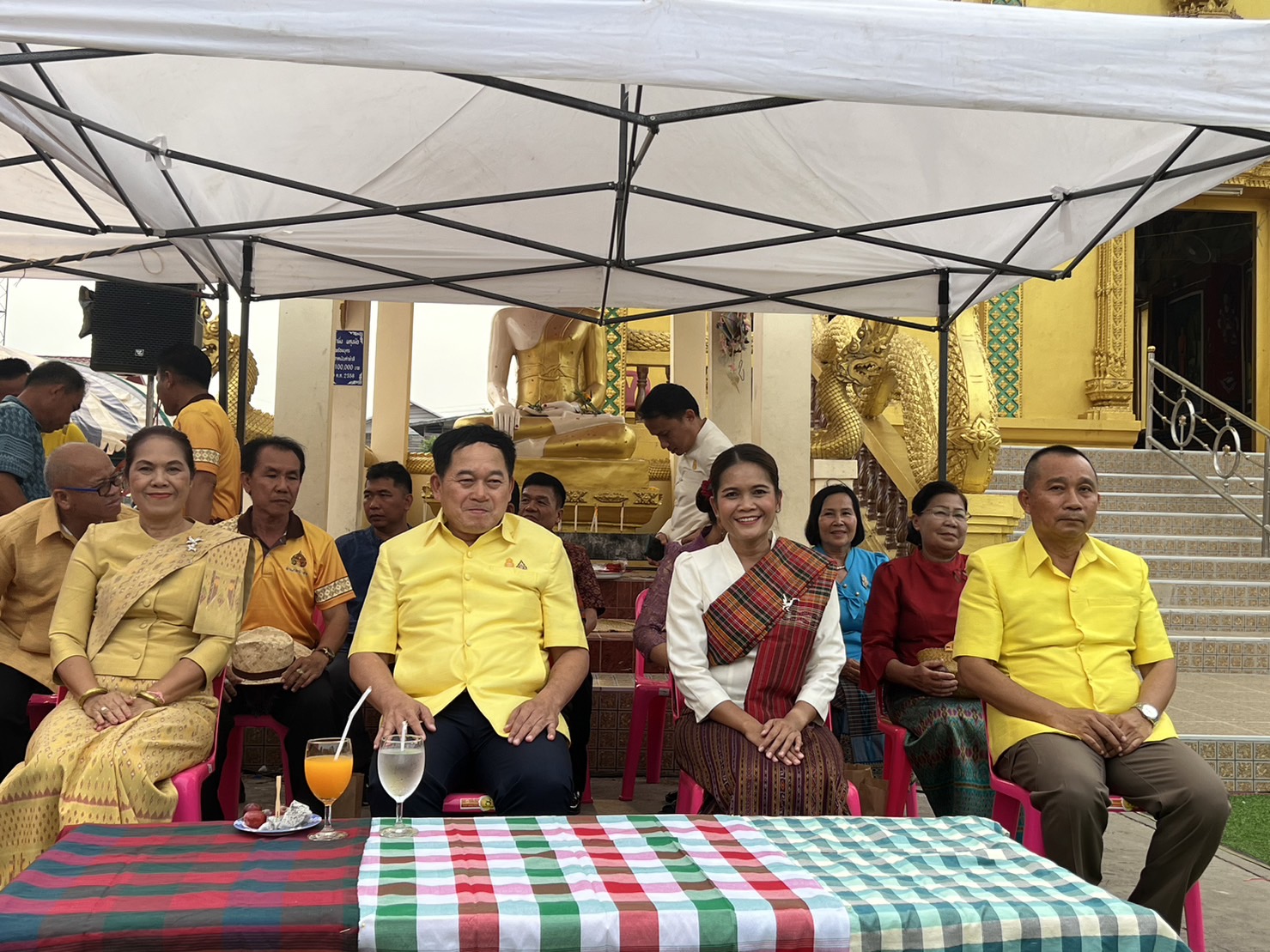 ? พช.ขอนแก่น : ร่วมงานแผ่นดินพระเจ้าใหญ่รวมใจของดีอำเภอซำสูง พิธีรำบวงสรวงองค์หลวงปู่พระเจ้าใหญ่ ณ วัดโพธิ์ชัย บ้านกระนวน อ.ซำสูง จ.ขอนแก่น