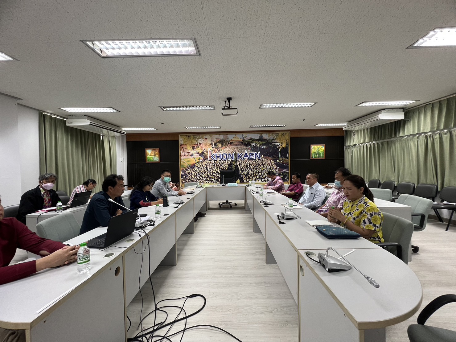 ? พช.ขอนแก่น : ร่วมประชุมกับมูลนิธิชุมชนขอนแก่นทศวรรษหน้า เพื่อการขับเคลื่อนงานร่วมกับภาคีเครือข่ายภาคประชาชน ภาคประชาสังคม ภาครัฐและเอกชนในจังหวัดขอนแก่น