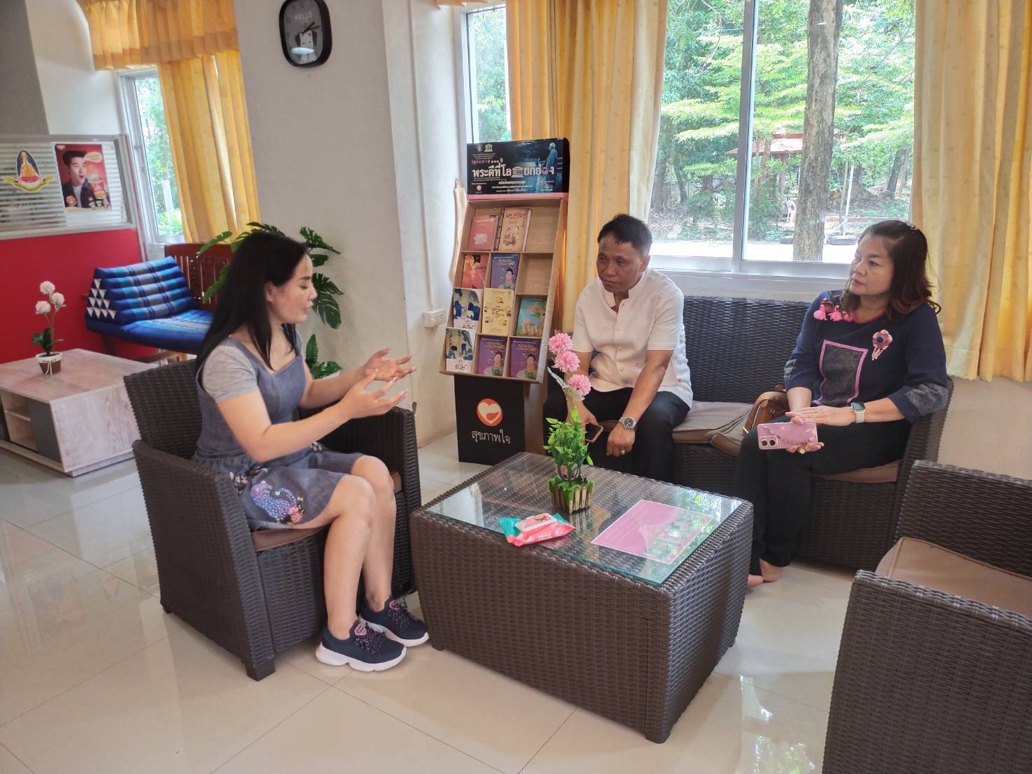 ? พช.ขอนแก่น : ลงพื้นที่ติดตามสนับสนุนการดำเนินงานแปลงโคก หนอง นา พุทธอารยเกษตร มจร. ขอนแก่น 