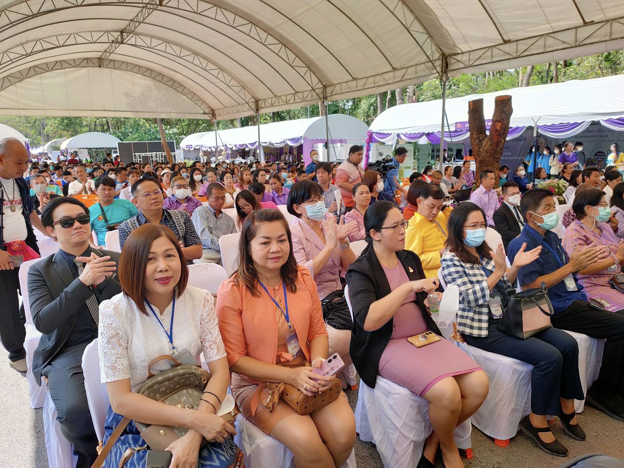 ? พช.ขอนแก่น : ร่วมพิธีเปิด “สืบสานงานอนุรักษ์ โฮมฮัก รักทรัพยากร” ณ บริเวณด้านหน้าอาคารแก่นกาลพฤกษ์ มหาวิทยาลัยขอนแก่น