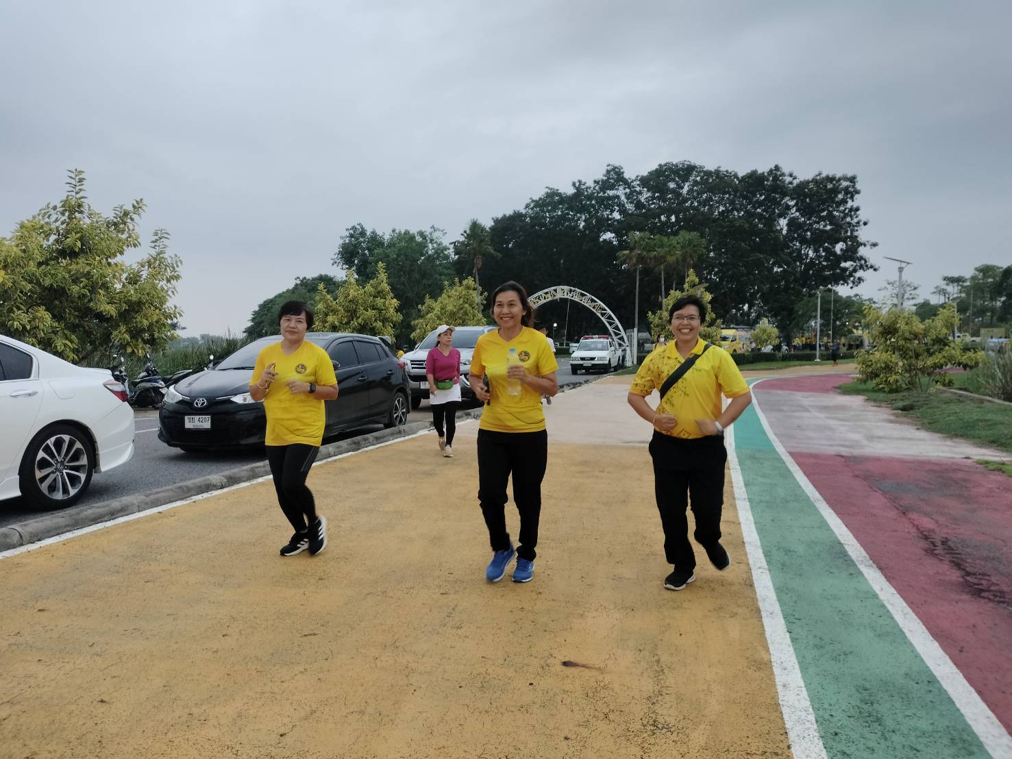 ?พช.ขอนแก่น : ร่วมกิจกรรมเดิน-วิ่ง เฉลิมพระเกียรติพระบาทสมเด็จพระเจ้าอยู่หัว เนื่องในวันฉัตรมงคล 4 พฤษภาคม 2566