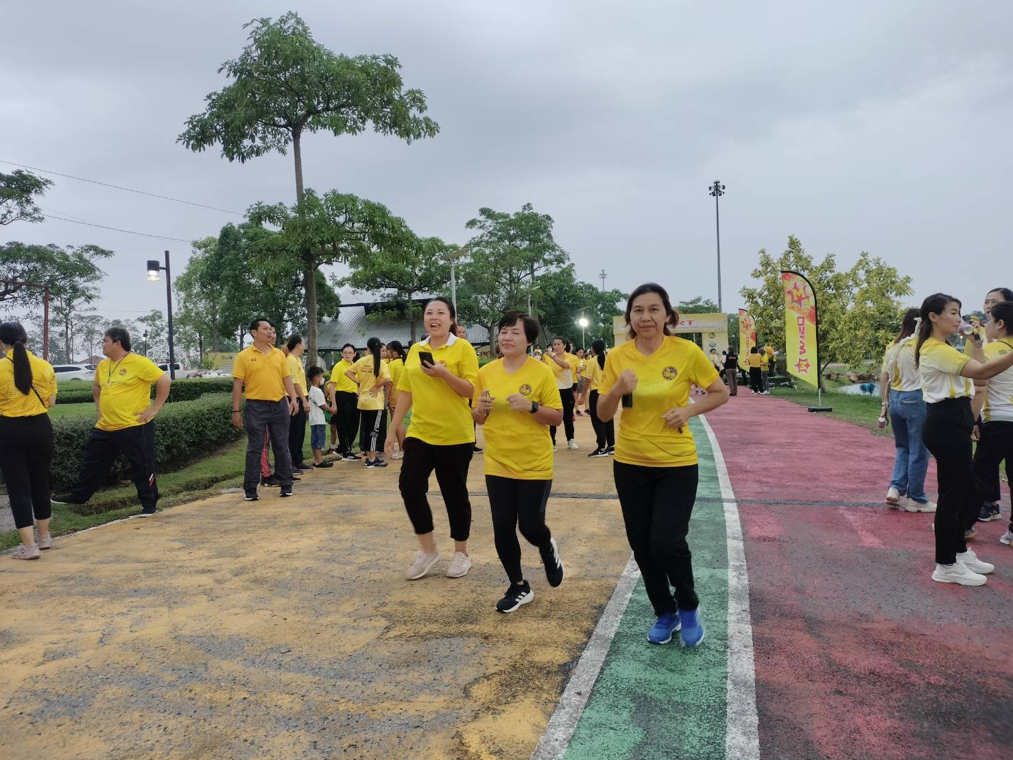 ?พช.ขอนแก่น : ร่วมกิจกรรมเดิน-วิ่ง เฉลิมพระเกียรติพระบาทสมเด็จพระเจ้าอยู่หัว เนื่องในวันฉัตรมงคล 4 พฤษภาคม 2566