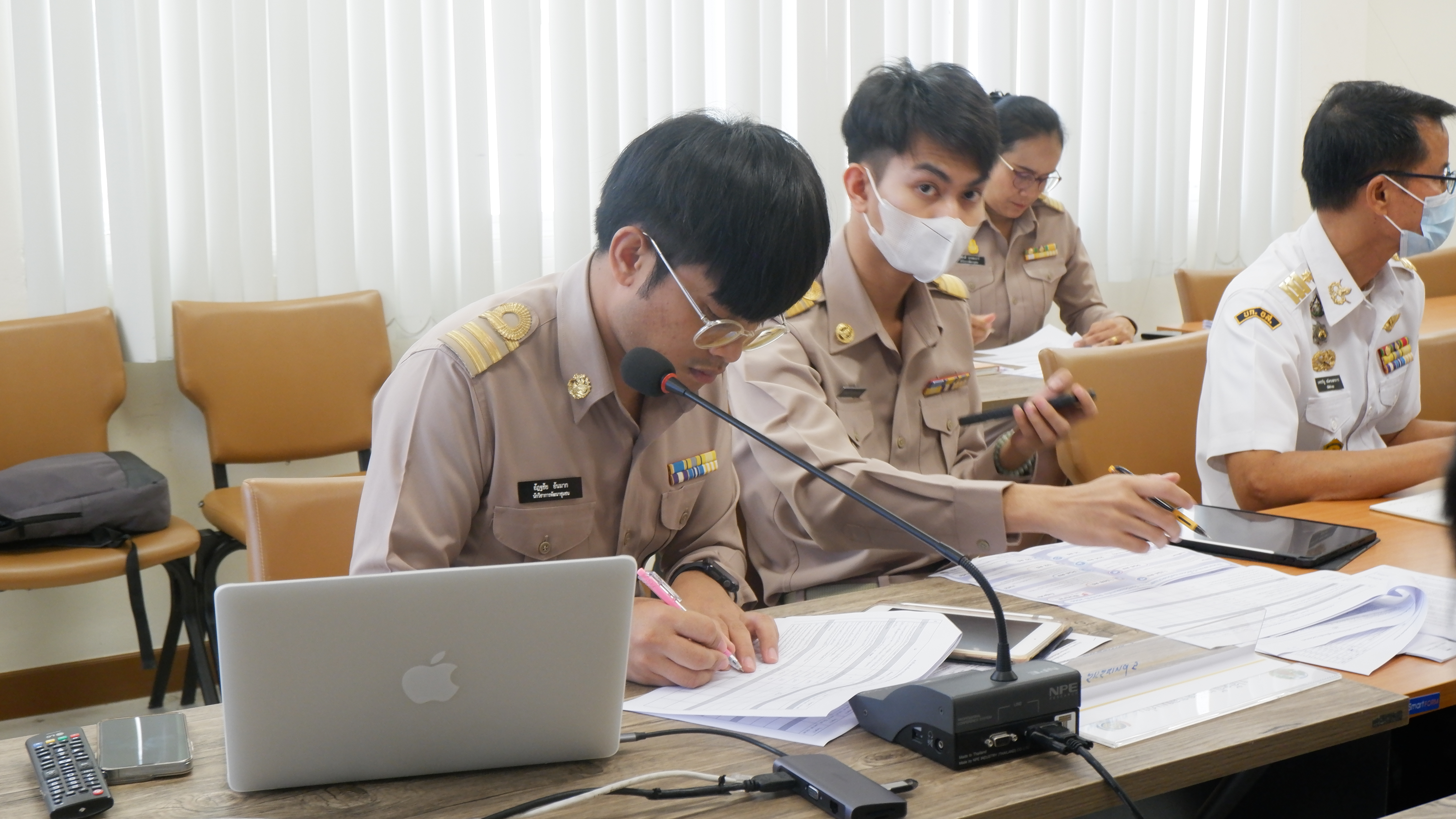 ?พช.ขอนแก่น : ประชุมคณะทำงานขับเคลื่อนการดำเนินงานขจัดความยากจนและพัฒนาคนทุกช่วงวัยอย่างยั่งยืนตามหลักปรัชญาของเศรษฐกิจพอเพียง ตามภารกิจ ๗ มิติ ระดับจังหวัด (รายทีม)