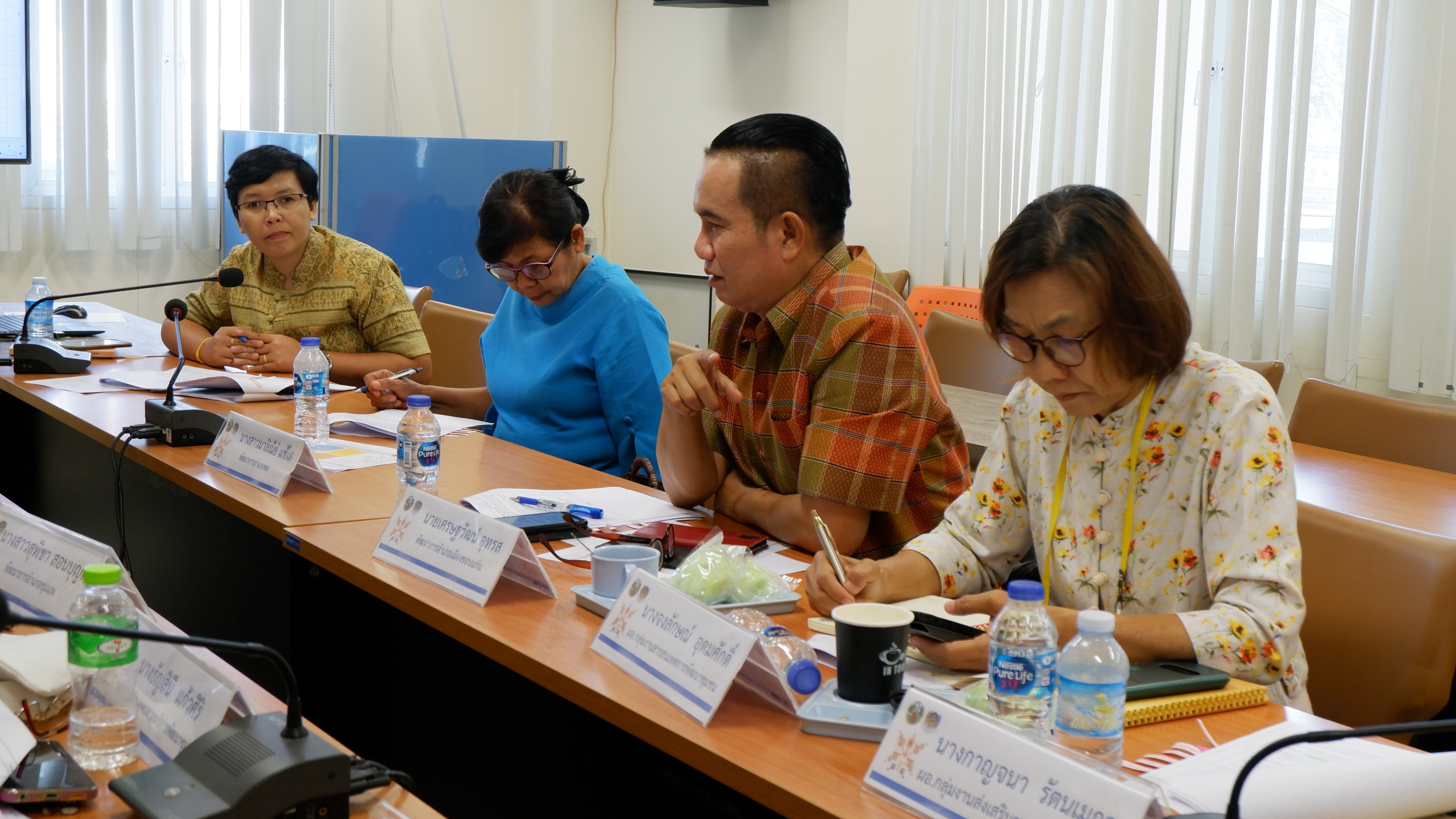 ? พช.ขอนแก่น : ดำเนินการประชุมคณะกรรมการกำหนดหลักเกณฑ์และพิจารณาคัดสรรกิจกรรมพัฒนาชุมชนดีเด่น ระดับจังหวัด ครั้งที่1/2566