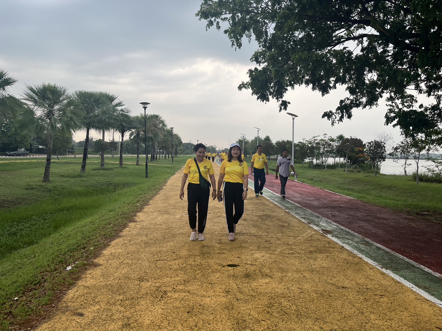 ?พช.ขอนแก่น : ร่วมกิจกรรมเดิน-วิ่ง เฉลิมพระเกียรติพระบาทสมเด็จพระเจ้าอยู่หัว เนื่องในวันฉัตรมงคล 4 พฤษภาคม 2566