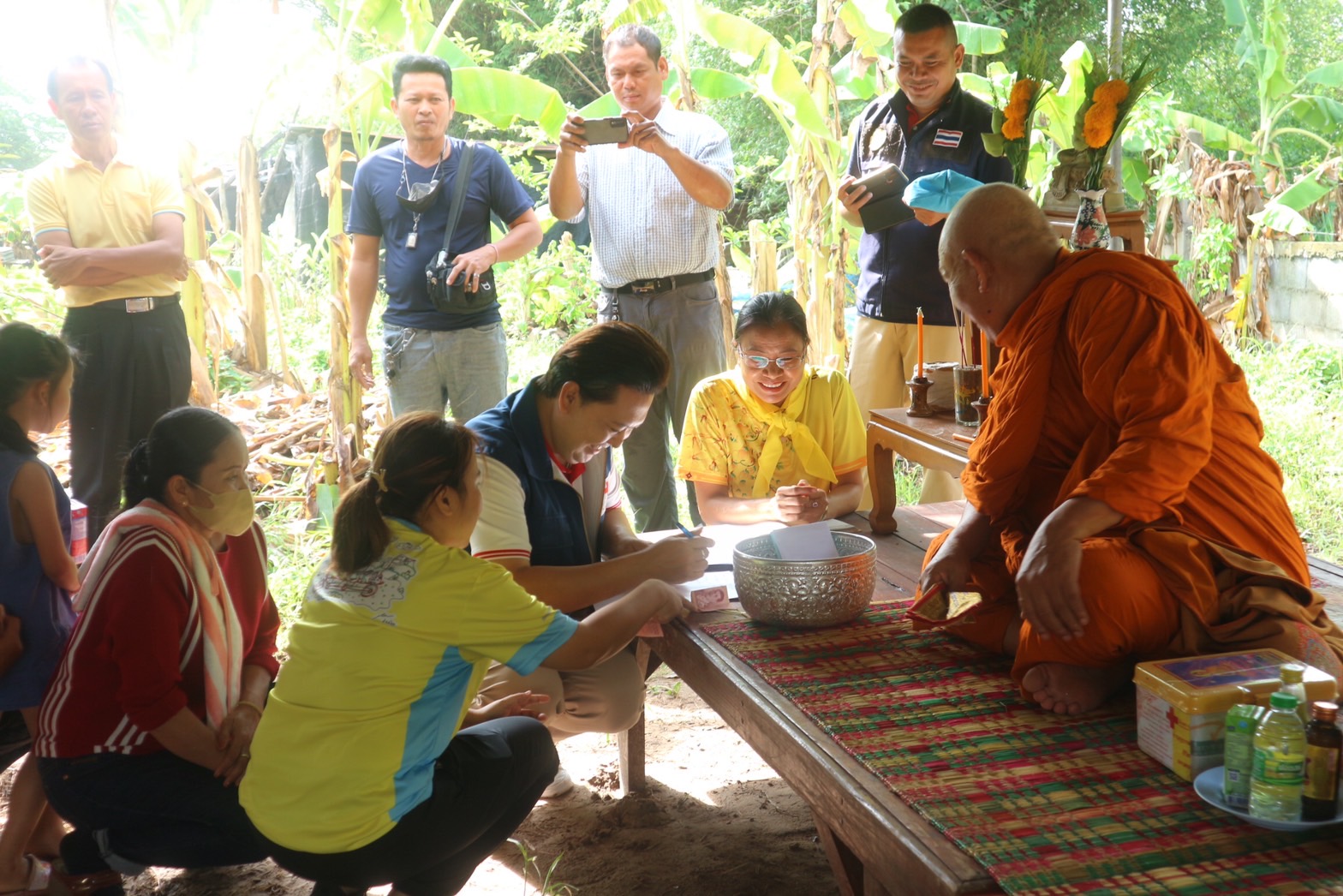 ? พช.ขอนแก่น : อำเภอน้ำพอง ทำพิธียกเสาเอก-เสาโท สร้างบ้านให้แก่ ครัวเรือนยากจนต้นแบบ  (Best practice)