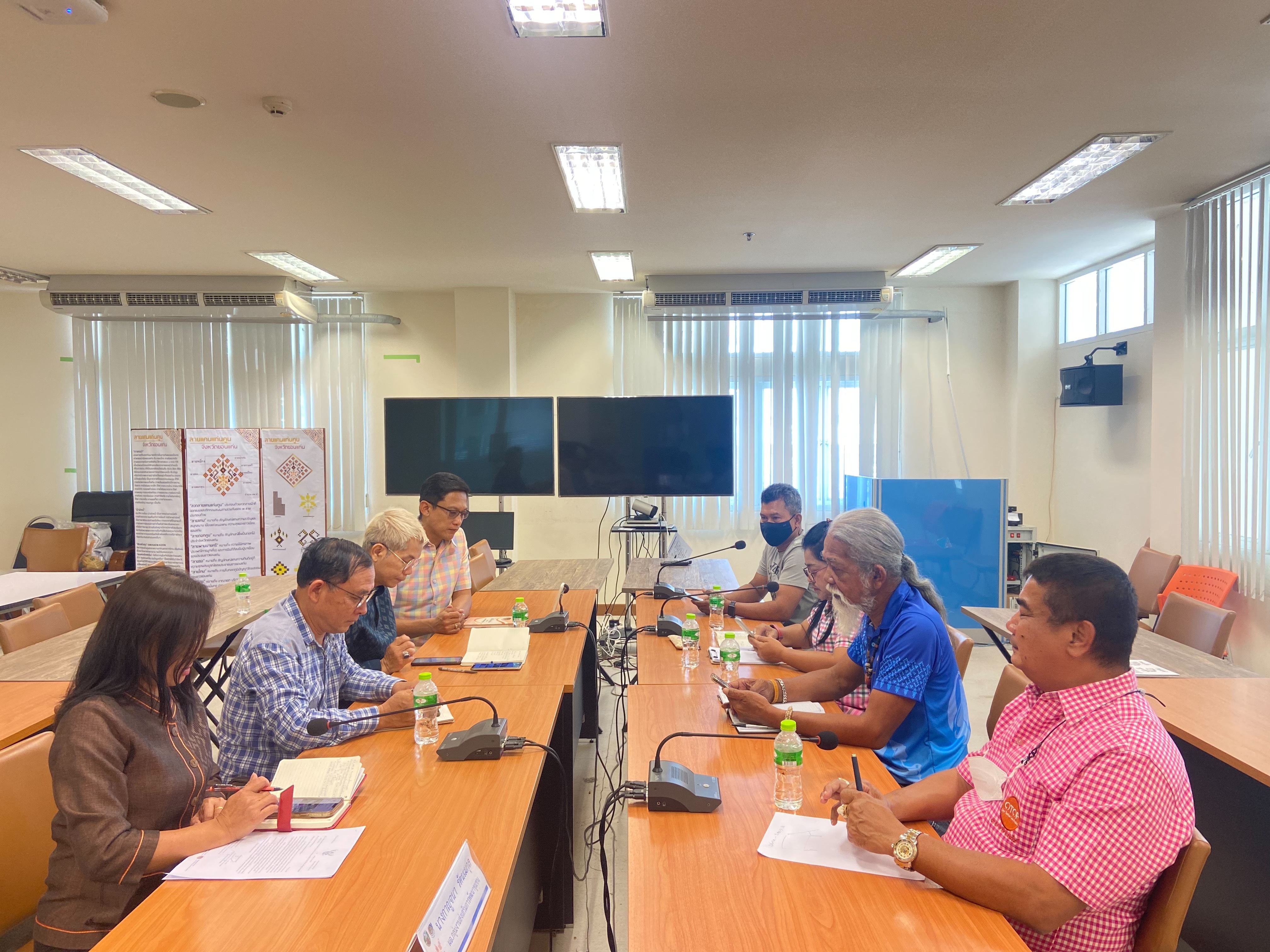 ? พช.ขอนแก่น : ประชุมเตรียมความพร้อมการจัดงานมหกรรมแสดงและจำหน่ายสินค้า “ของดีชายแดนใต้ & OTOP ทั่วไทย ร่วมใจสู่เมืองหมอแคน” ประจำปี 2566