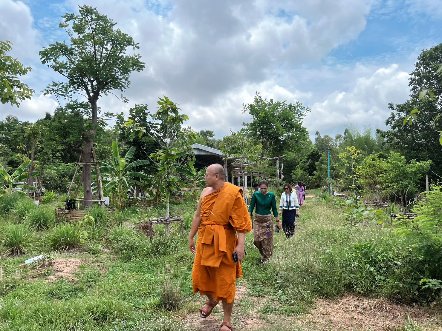 ?พช.ขอนแก่น ลงพื้นที่ เตรียมความพร้อมดำเนินงาน “โครงการวัด ประชา รัฐ สร้างสุข” บูรณาการขจัดความยากจน พัฒนาคุณภาพชีวิตคนขอนแก่นอย่างยั่งยืน