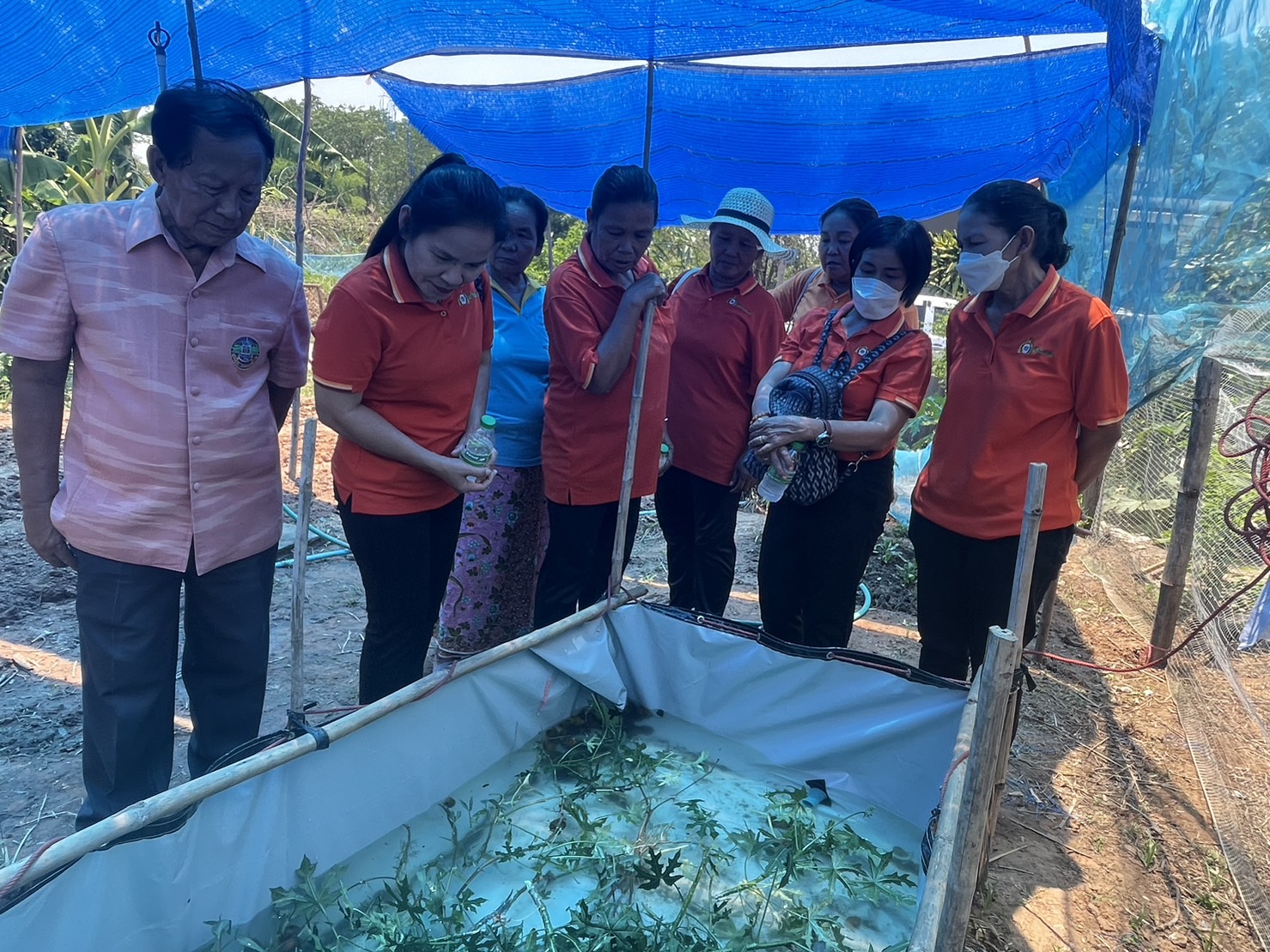 พช.ขอนแก่น : สตรีอำเภอหนองนาคำ ร่วมลงพื้นที่ติดตามครัวเรือนเป้าหมายตกเกณฑ์ TPMAP ด้านความเป็นอยู่และการพัฒนาตนเอง