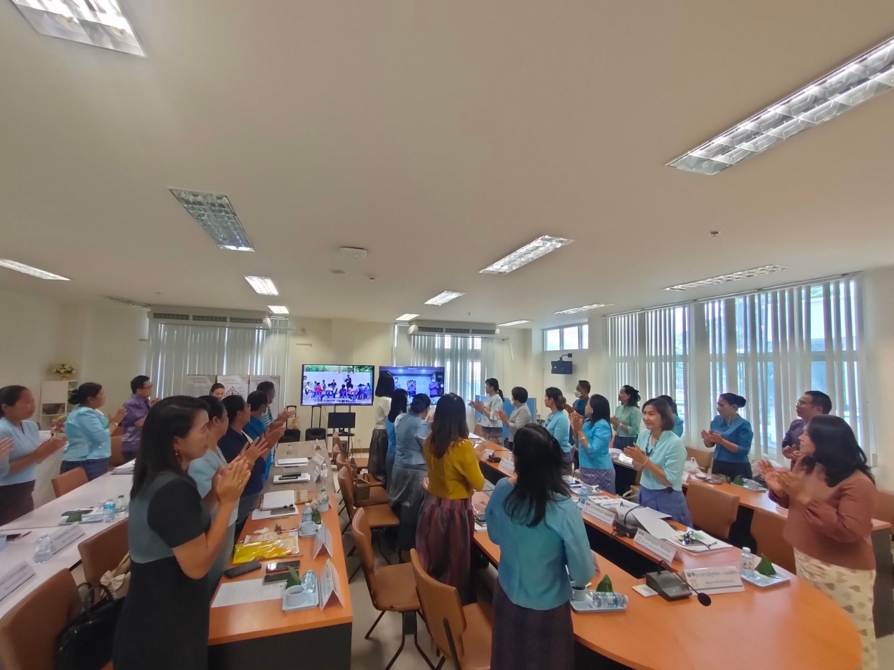 พช. ขอนแก่น : ร่วมประชุมกรมการพัฒนาชุมชน ครั้งที่ 5/2566 ผ่านระบบวีดีทัศน์ทางไกล (Video Conference)