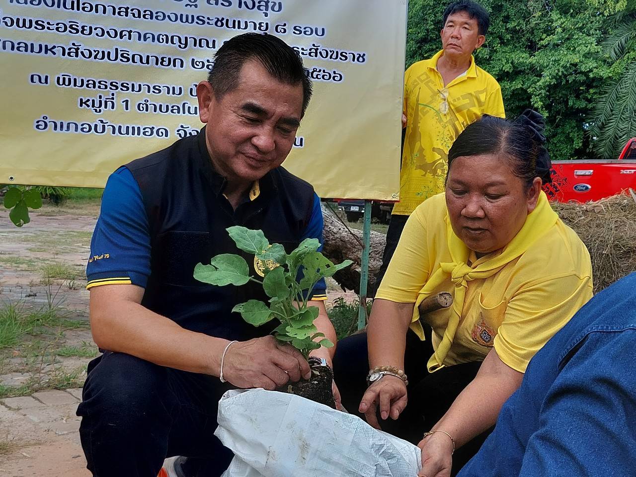 พช.ขอนแก่น : อำเภอบ้านแฮด ดำเนินโครงการวัด ประชา รัฐ สร้างสุข