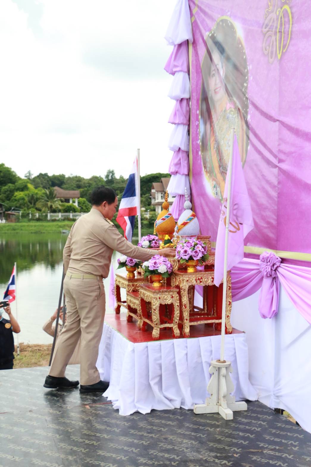 ? จังหวัดขอนแก่น : จัดพิธีปล่อยพันธุ์สัตว์น้ำเนื่องในวันเฉลิมพระชนมพรรษา สมเด็จพระนางเจ้า ฯ พระบรมราชินี