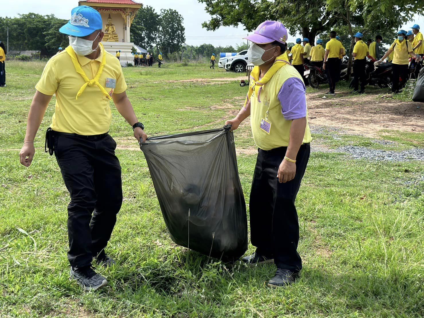 ? พช.ขอนแก่น : ร่วมกิจกรรมจิตอาสาพัฒนา ทำความสะอาดปรับปรุงภูมิทัศน์ บริจาคโลหิต เนื่องในวันคล้ายวันสวรรคตพระบาทสมเด็จพระปรเมนทรมหาอานันทมหิดล ปี 2566