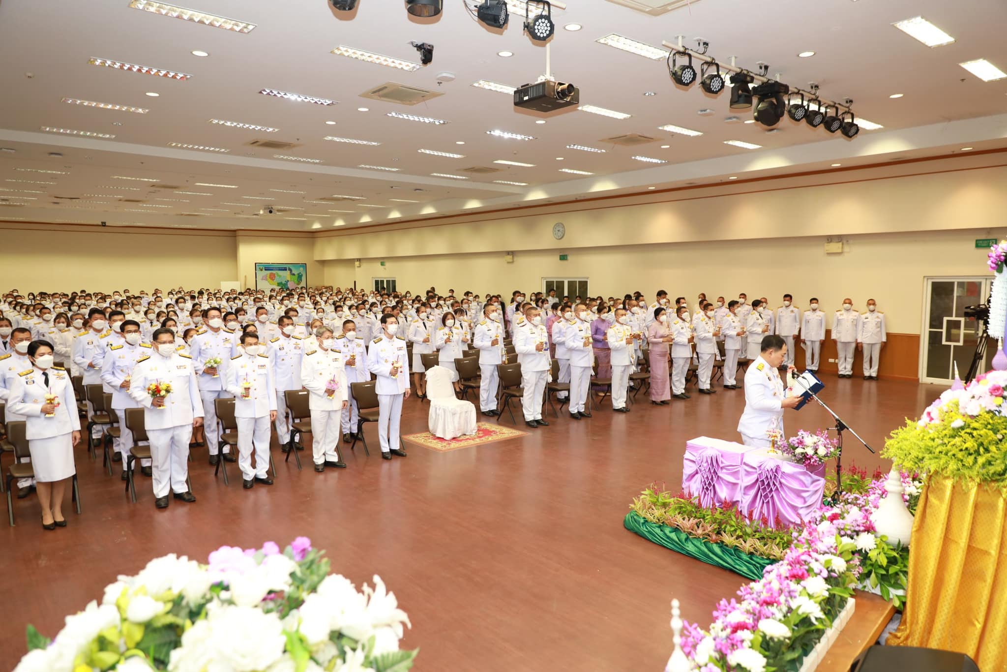 ? จังหวัดขอนแก่น : จัดพิธีถวายเครื่องราชสักการะและวางพานพุ่ม ถวายพระพรชัยมงคล เนื่องในวันเฉลิมพระชนมพรรษา สมเด็จพระนางเจ้าสุทิดา พัชรสุธาพิมลลักษณ พระบรมราชินี