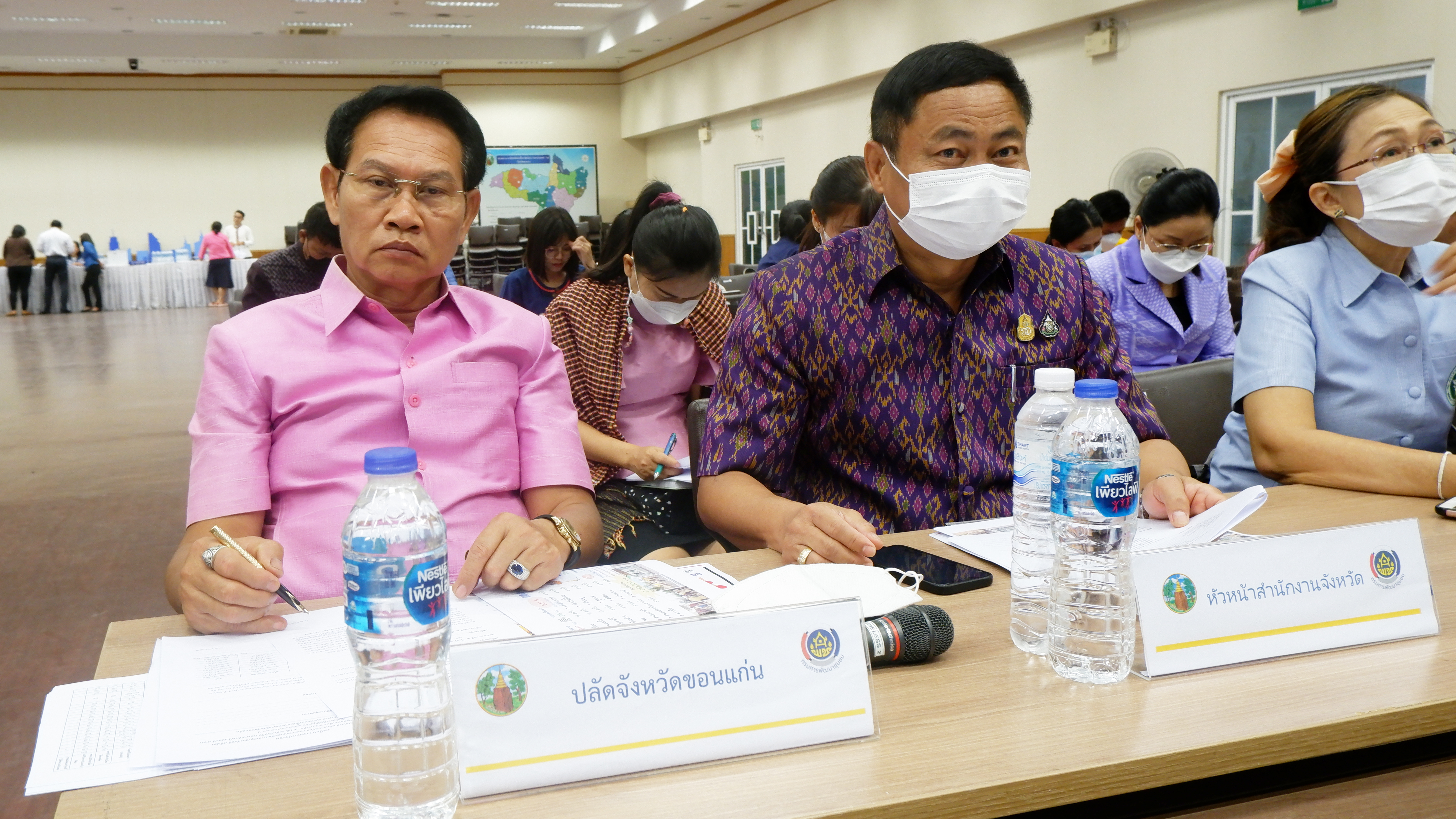 ?พช.ขอนแก่น : จัดประชุมคณะทำงานขับเคลื่อนการดำเนินงานขจัดความยากจนและพัฒนาคนทุกช่วงวัยอย่างยั่งยืนตามหลักปรัชญาของเศรษฐกิจพอเพียง ตามภารกิจ 5 มิติ ระดับจังหวัด