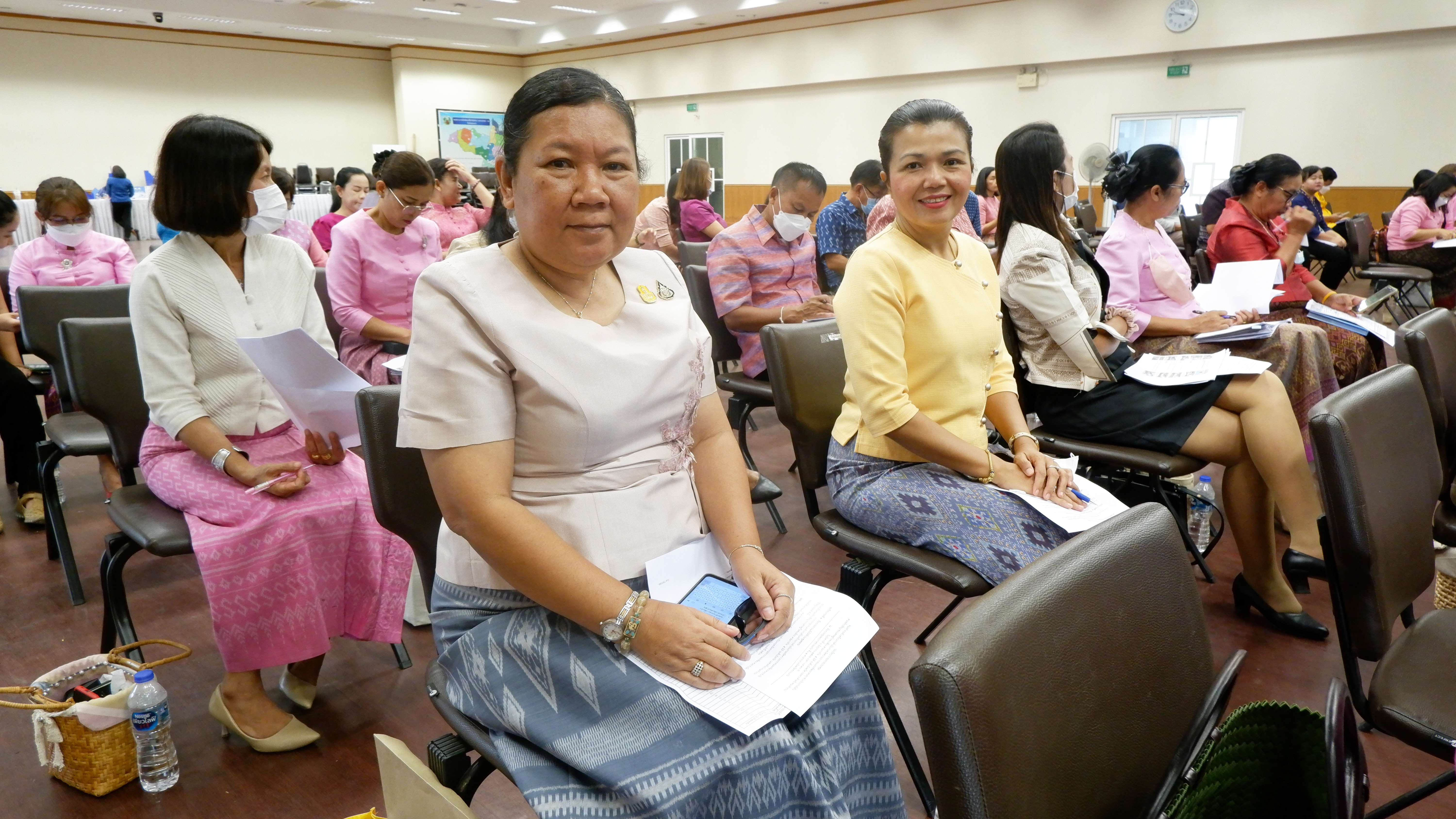 ?พช.ขอนแก่น : จัดประชุมคณะทำงานขับเคลื่อนการดำเนินงานขจัดความยากจนและพัฒนาคนทุกช่วงวัยอย่างยั่งยืนตามหลักปรัชญาของเศรษฐกิจพอเพียง ตามภารกิจ 5 มิติ ระดับจังหวัด