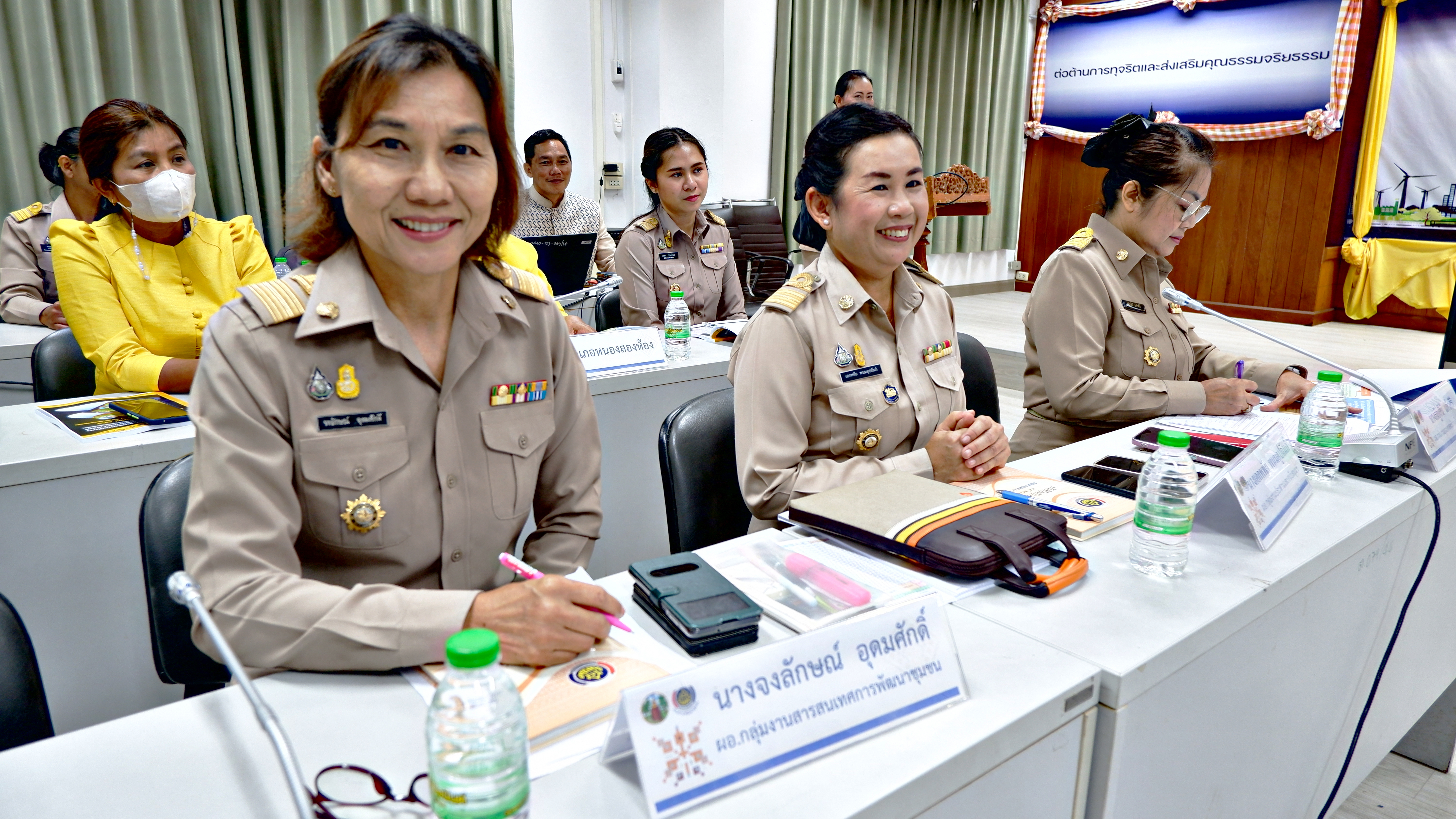 ?พช. ขอนแก่น : ปลุกพลังสตรีขอนแก่น “ประชุมชิงปฏิบัติการเสริมสร้างพลังกองทุนพัฒนาบทบทสตรีสู่ตำบลเข้มแข็ง”
