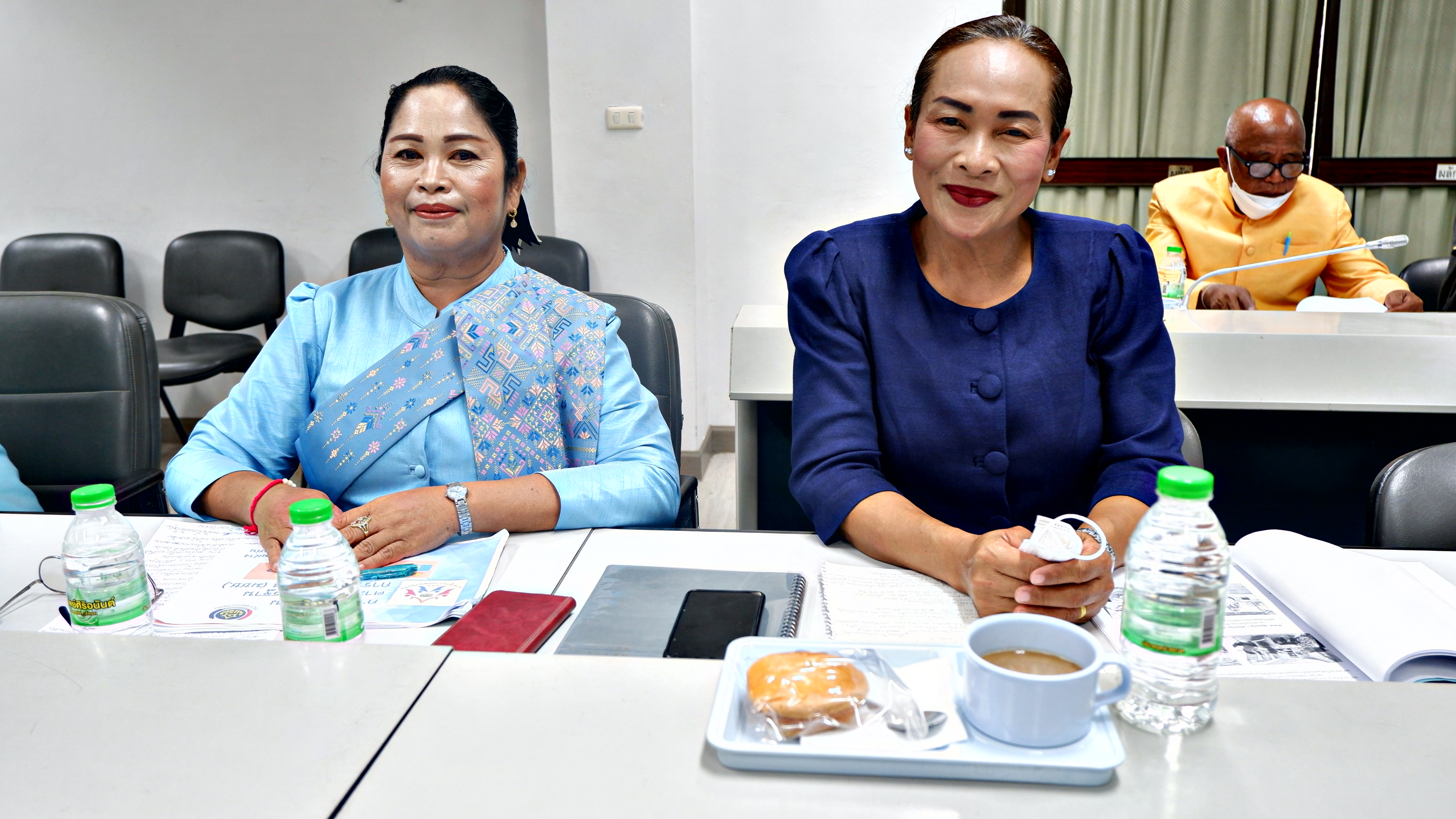 ? พช.ขอนแก่น : ประชุมคณะกรรมการมาตรฐานการพัฒนาชุมชน จังหวัดขอนแก่น โครงการส่งเสริมและพัฒนาระบบมาตรฐานการพัฒนาชุมชน ระดับจังหวัด
