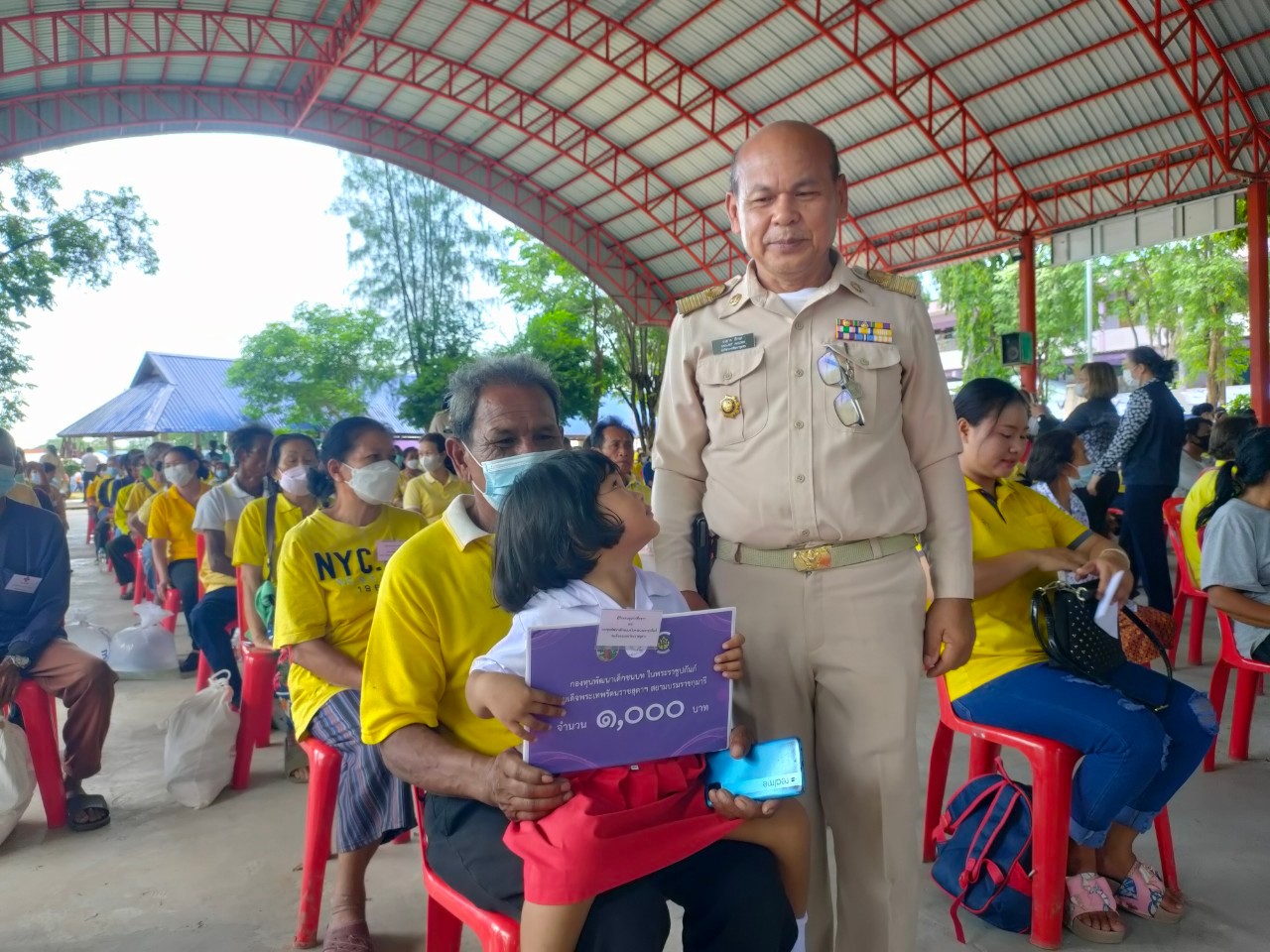 ? พช.ขอนแก่น : ร่วมงานเปิดการปฏิบัติงานหน่วยแพทย์เคลื่อนที่ พอ.สว.และโครงการหน่วยบำบัดทุกข์ บำรุงสุข สร้างรอยยิ้มให้กับประชาชน อ.หนองนาคำ