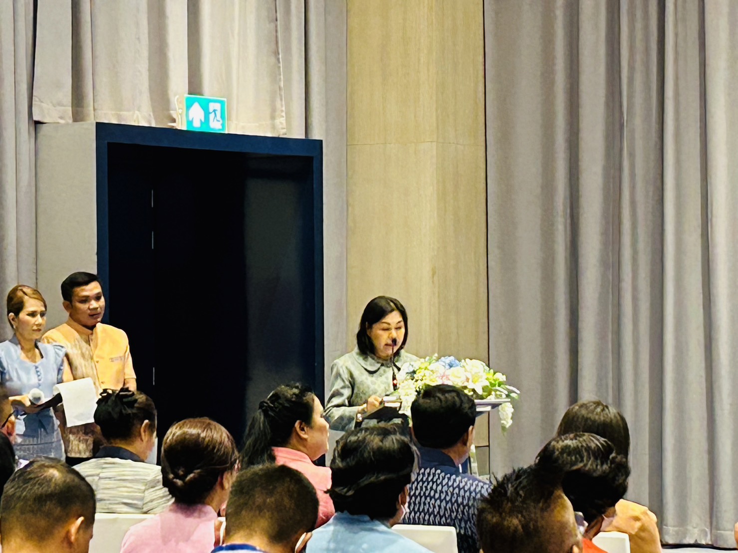 ? พช.ขอนแก่น : ร่วมงานประชุมเชิงปฎิบัติการพัฒนาศักยภาพ โครงการพัฒนาศักยภาพผู้ผลิต ผู้ประกอบการผ้า และหัตถกรรม จุดกำเนินการที่ 3 รุ่นที่ 1 จังหวัดนครราชสีมา