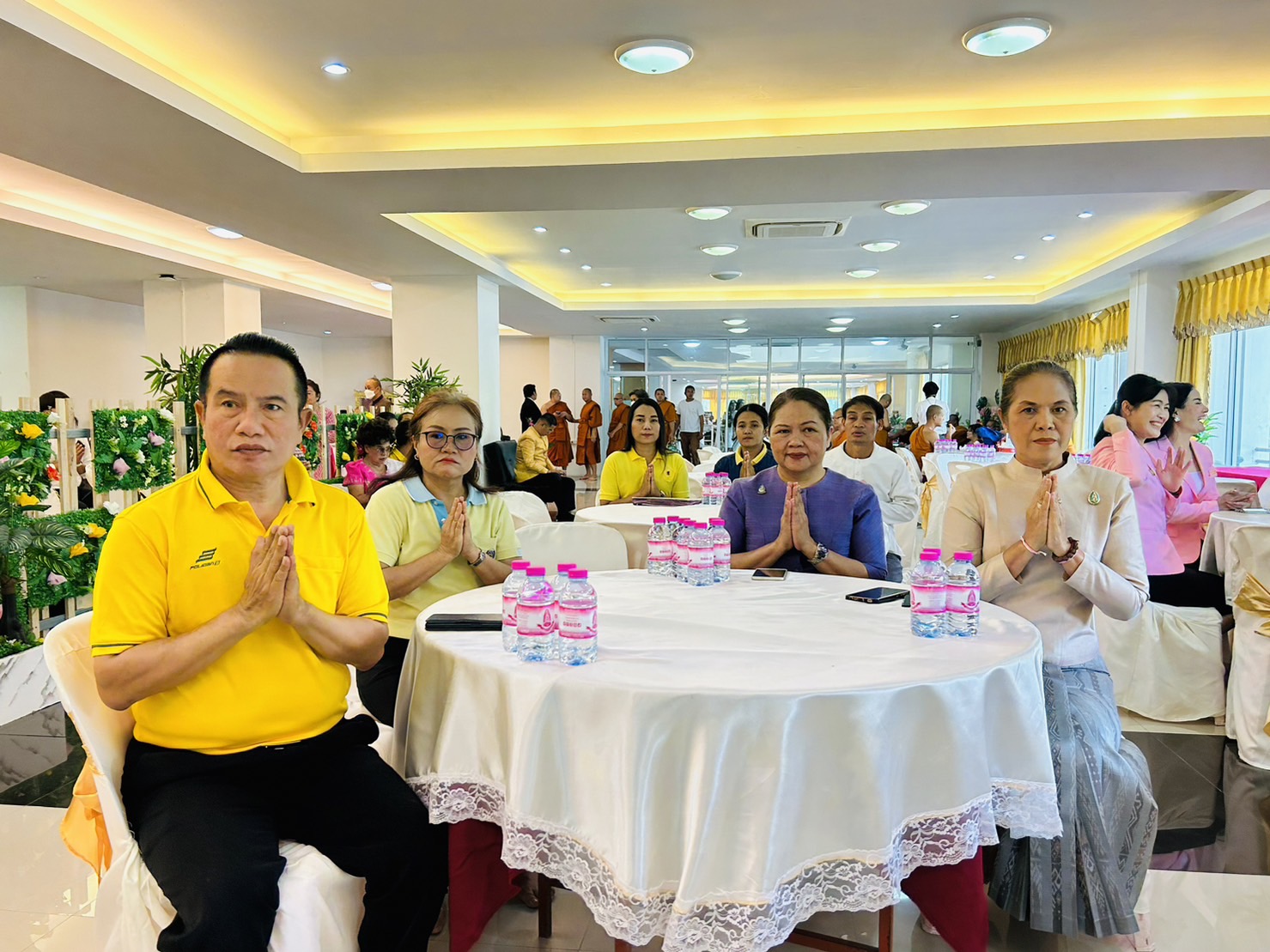 ? พช.ขอนแก่น : ร่วมพิธีทำบุญอายุวัฒนมงคล 55 ปี พระโสภณพัฒนบัณฑิต,รศ.ดร.รองอธิการบดีมหาวิทยาลัยมหาจุฬาลงกรณราชวิทยาลัย วิทยาเขตขอนแก่น