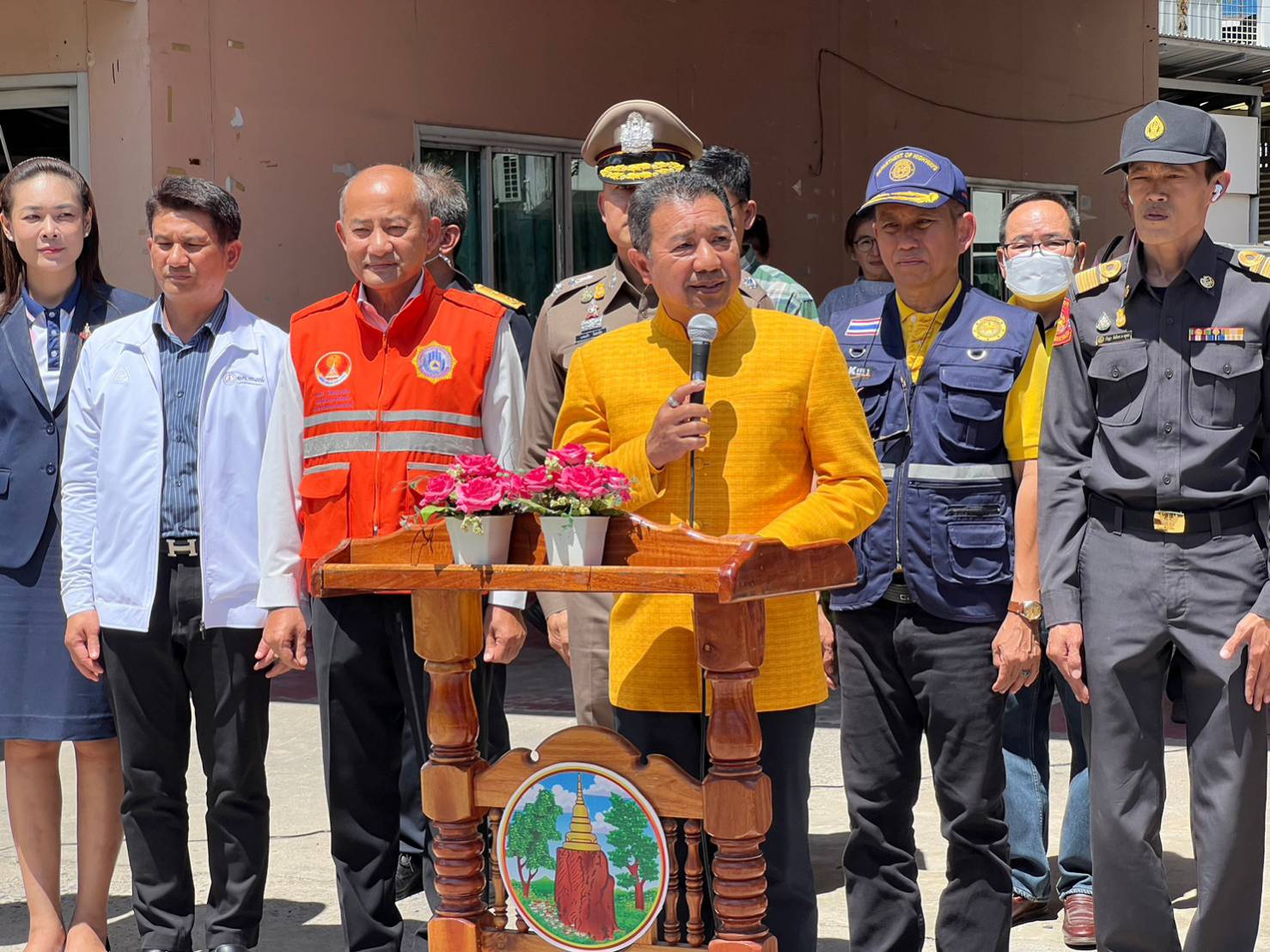 พช.ขอนแก่น : ร่วมกิจกรรม “จังหวัดขอนแก่นขับขี่ปลอดภัย 365 วัน” สวมหมวกนิรภัยและคาดเข็มขัดนิรภัยทุกครั้ง ทุกที่นั่ง 100 เปอร์เซ็นต์
