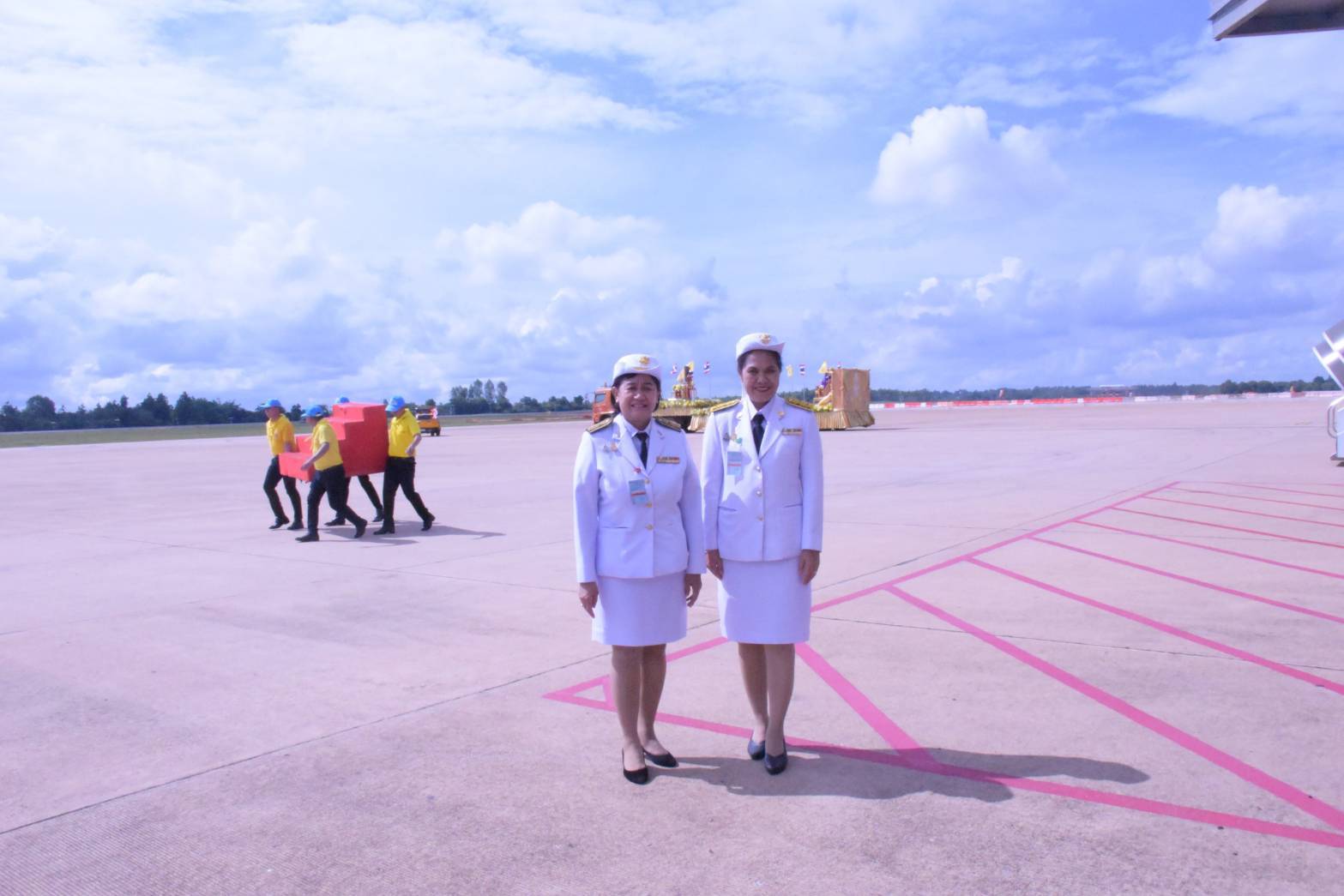 จังหวัดขอนแก่น : เข้าร่วมพิธีเชิญเทียนพรรษาและผ้าอาบน้ำฝนพระราชทาน ประจำปี 2566