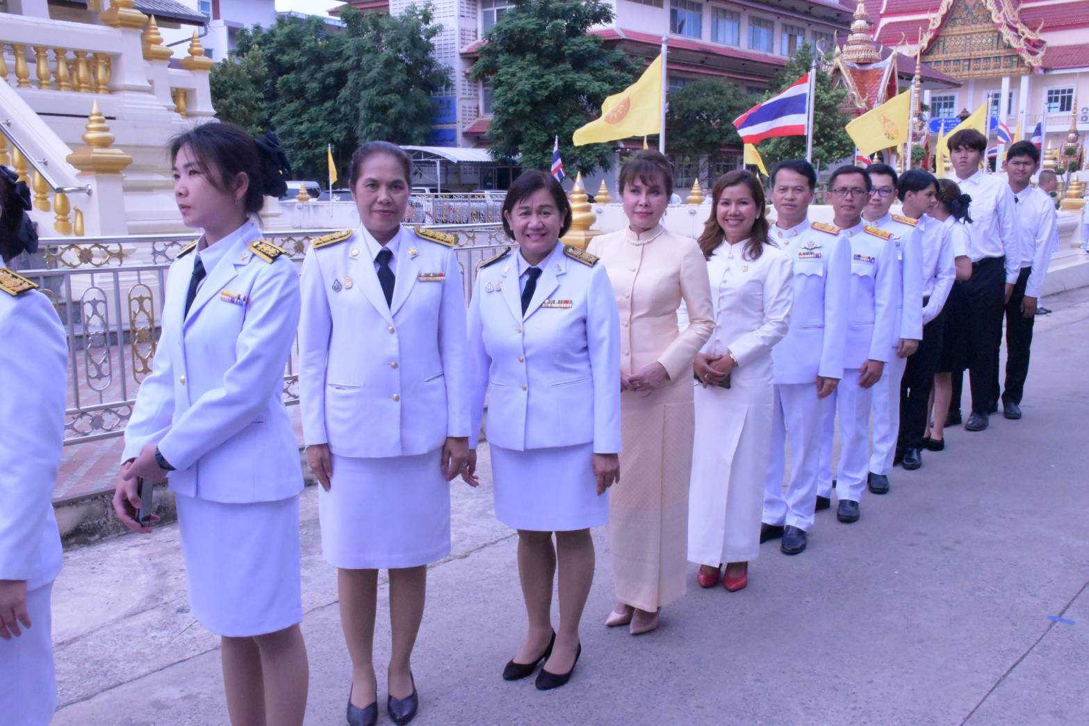 จังหวัดขอนแก่น : เข้าร่วมพิธีเชิญเทียนพรรษาและผ้าอาบน้ำฝนพระราชทาน ประจำปี 2566