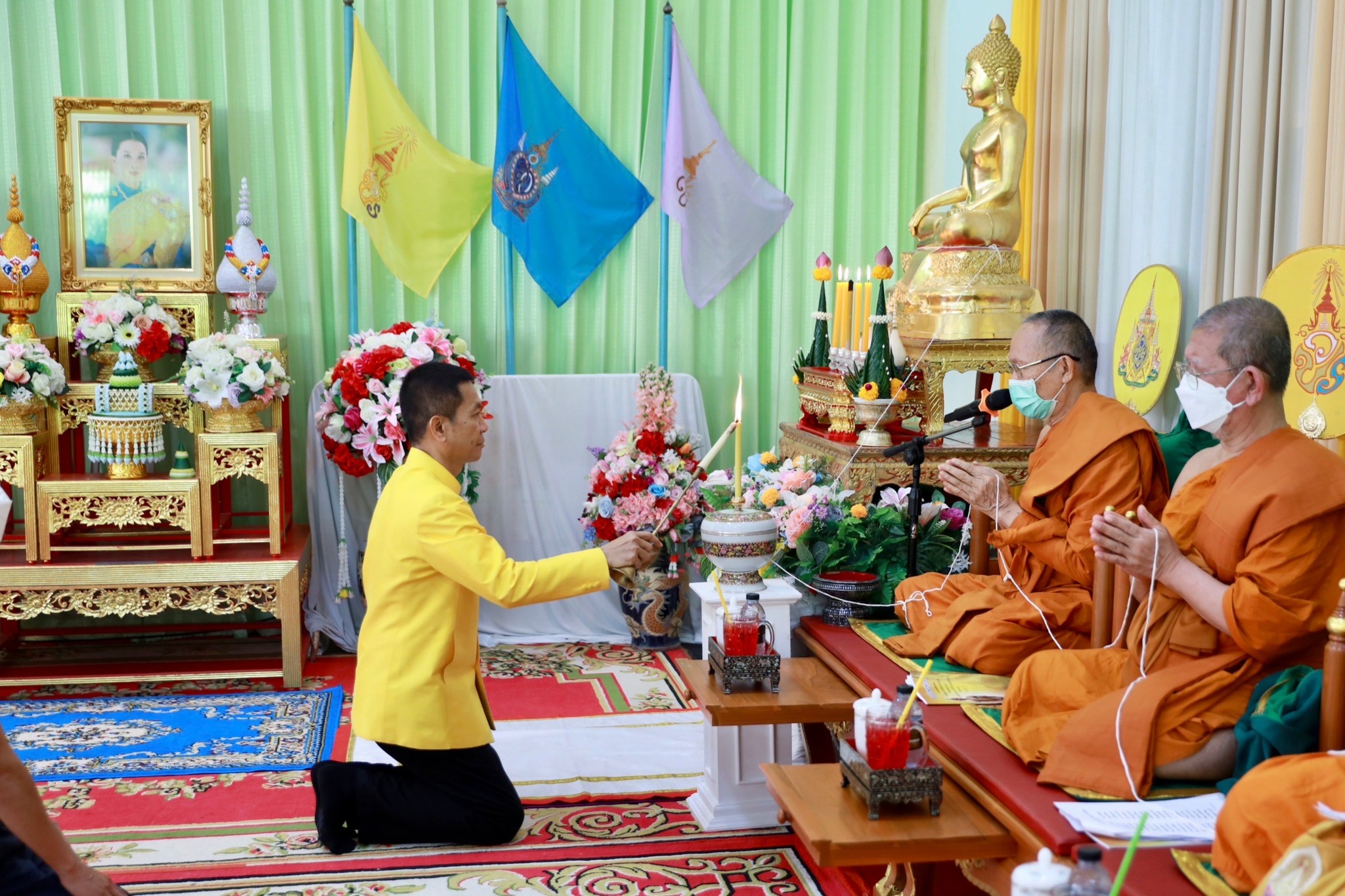 จังหวัดขอนแก่น : จัดพิธีเจริญพระพุทธมนต์เฉลิมพระเกียรติแด่สมเด็จพระเจ้าอยู่หัว สมเด็จพระนางเจ้าสิริกิติ์ พระบรมราชินีนาถ พระบรมราชนนีพันปีหลวง และสมเด็จพระนางเจ้า พระบรมราชินี และถวายพระพรชัยมงคลแด่สมเด็จพระเจ้าลูกเธอ เจ้าฟ้าพัชรกิติยาภาฯ