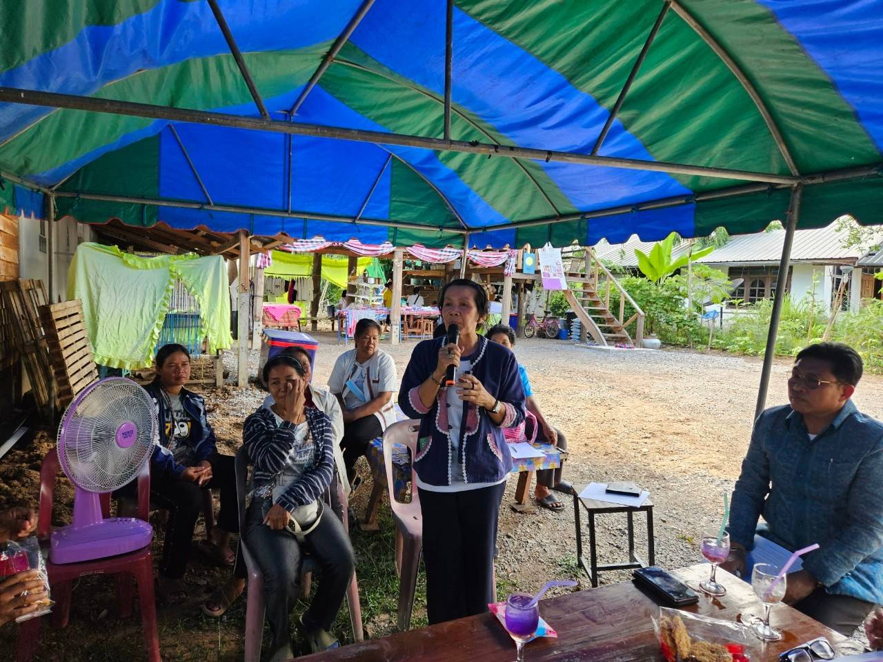 พช.ขอนแก่น : ประชุมคณะทำงานสนับสนุนการพัฒนาเศรษฐกิจฐานรากและประชารัฐ จังหวัดขอนแก่น ณ อ.ชุมแพ อ.สีชมพู และอ.ภูผาม่าน