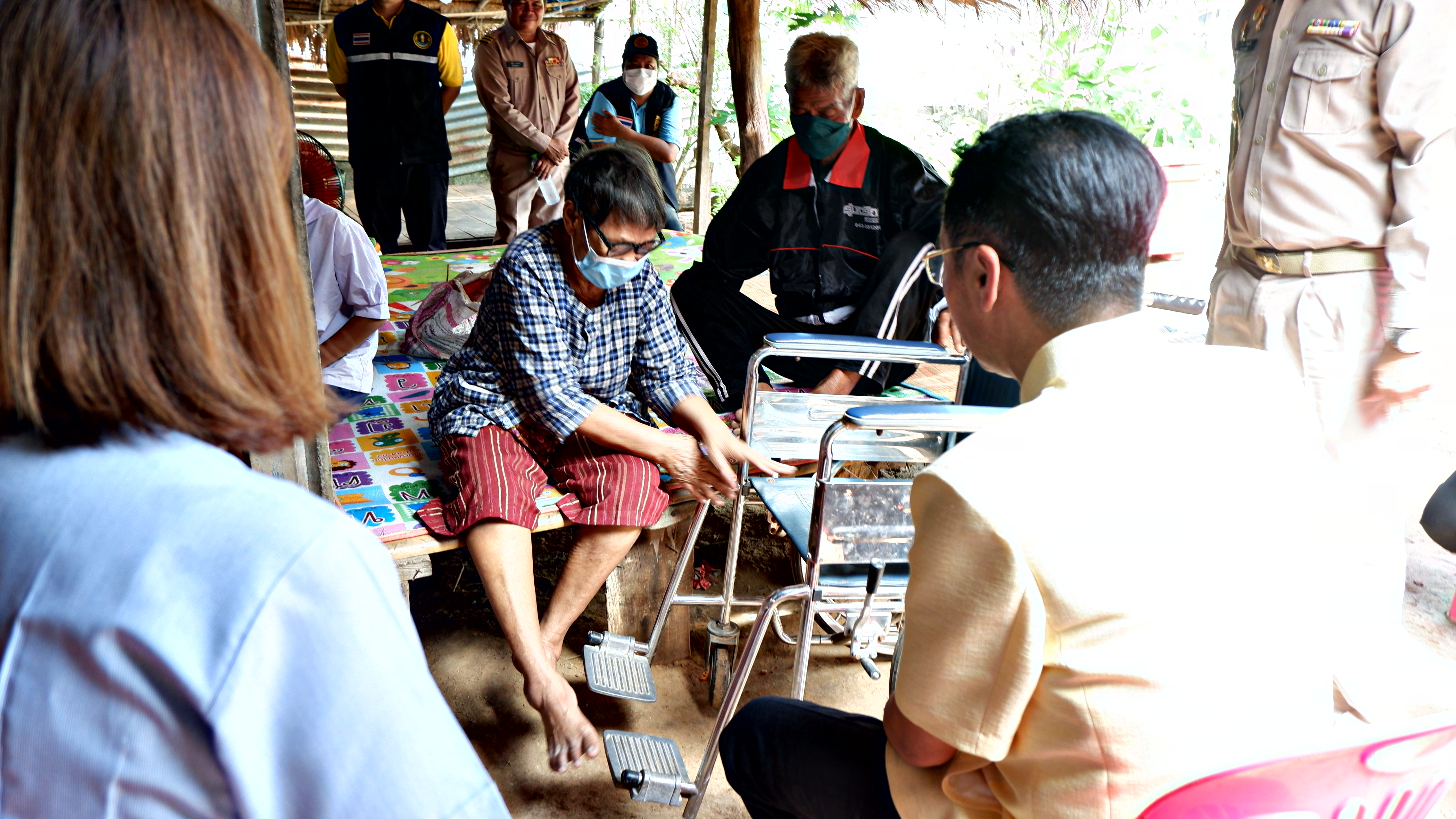 รองผู้ว่าฯ ขอนแก่น นำทีมติดตาม และสนับสนุน การดำเนินงานขจัดความยากจนฯ ในระดับพื้นที่ อำเภอกระนวน
