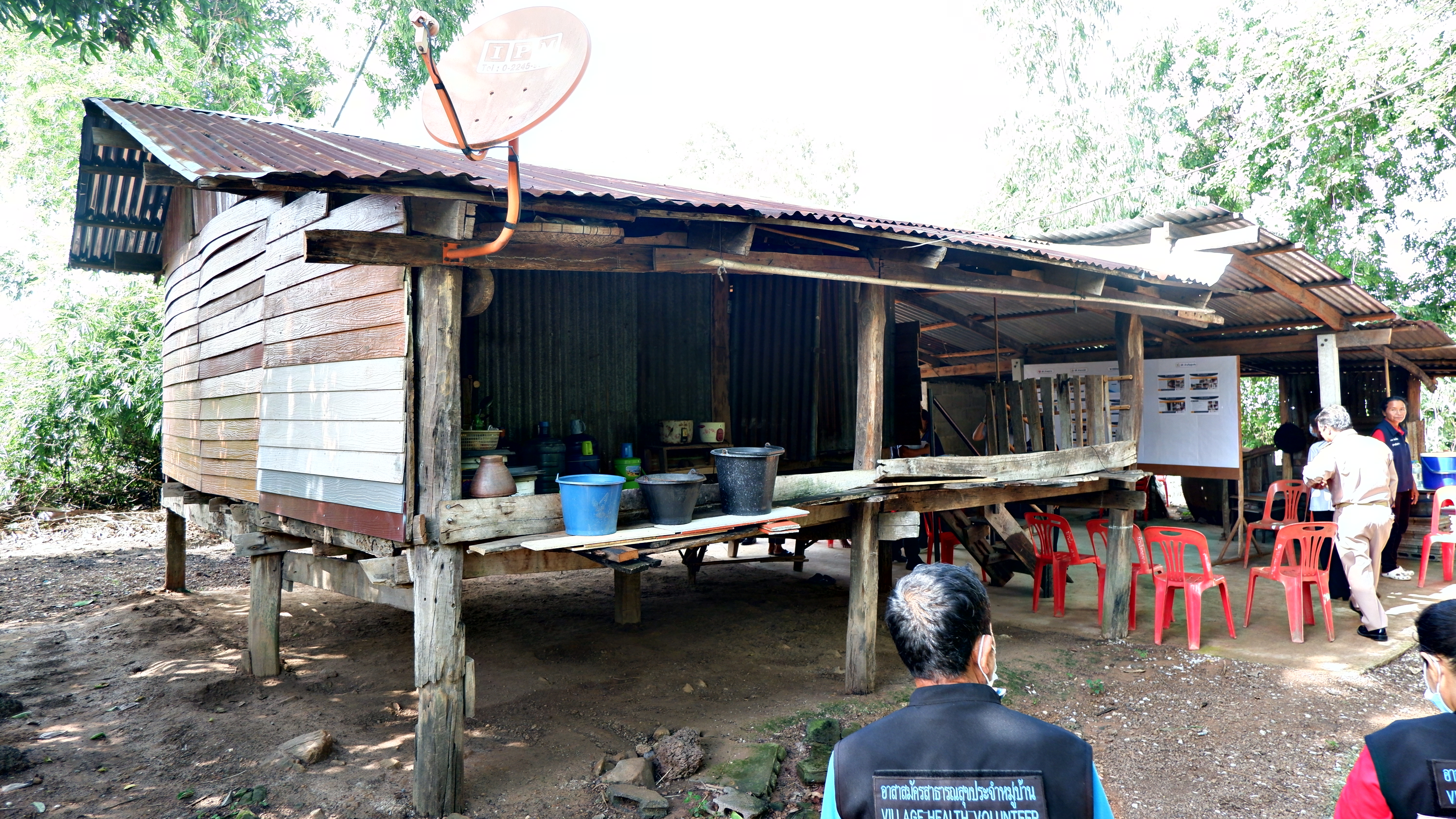 รองผู้ว่าฯ ขอนแก่น นำทีมติดตาม และสนับสนุน การดำเนินงานขจัดความยากจนฯ ในระดับพื้นที่ อำเภอกระนวน