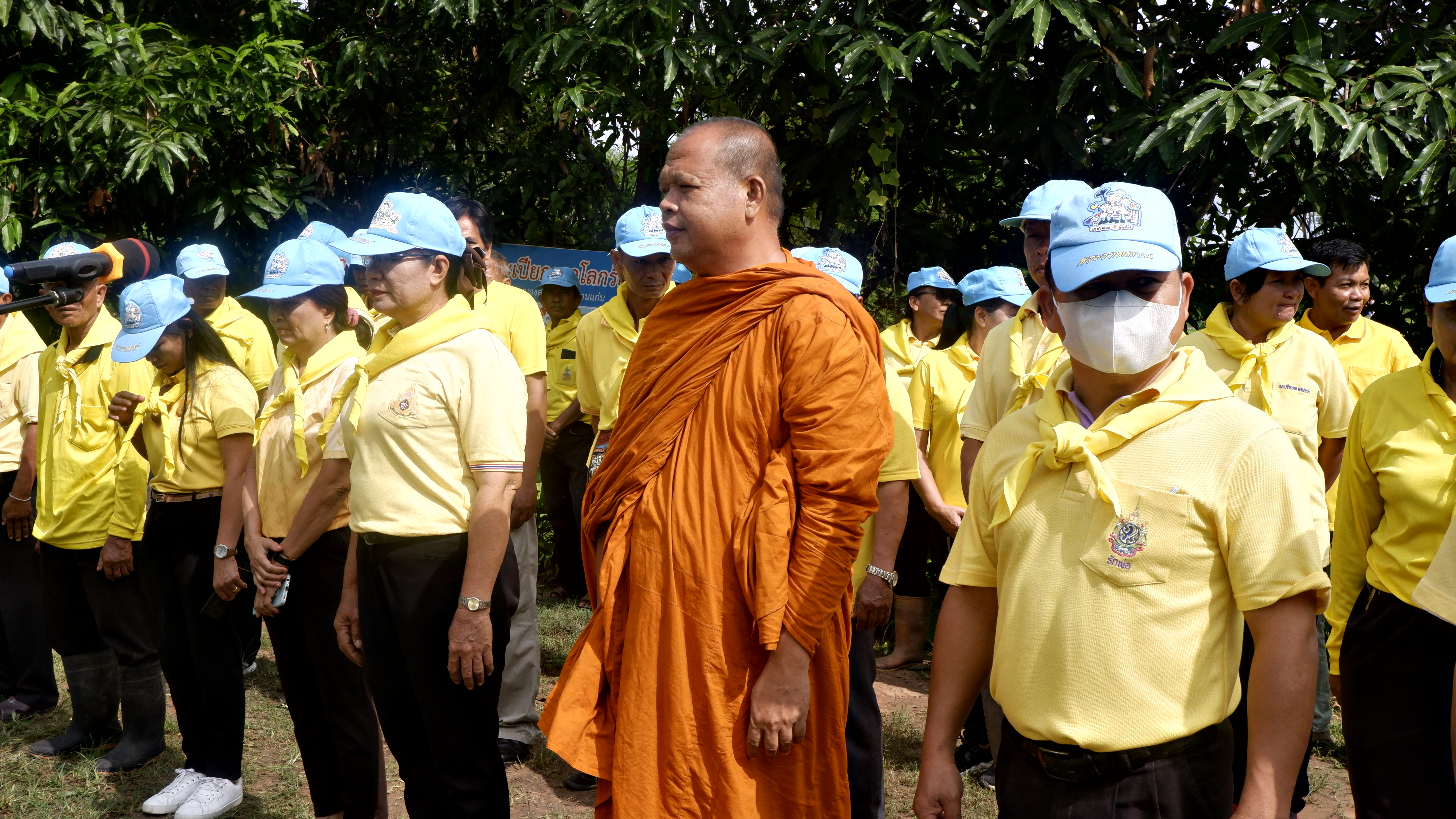 พช.ขอนแก่น : อำเภอหนองสองห้อง จัดกิจกรรมเฉลิมพระเกียรติพระบาทสมเด็จพระปรเมนทรรามาธิบดีศรีสินทรมหาวชิราลงกรณ พระวชิรเกล้าเจ้าอยู่หัว เนื่องในโอกาสวันเฉลิมพระชนมพรรษา 28 กรกฎาคม 2566 ณ ศูนย์ผู้นำจิตอาสาพัฒนาชุมชนตำบลโนนธาตุ
