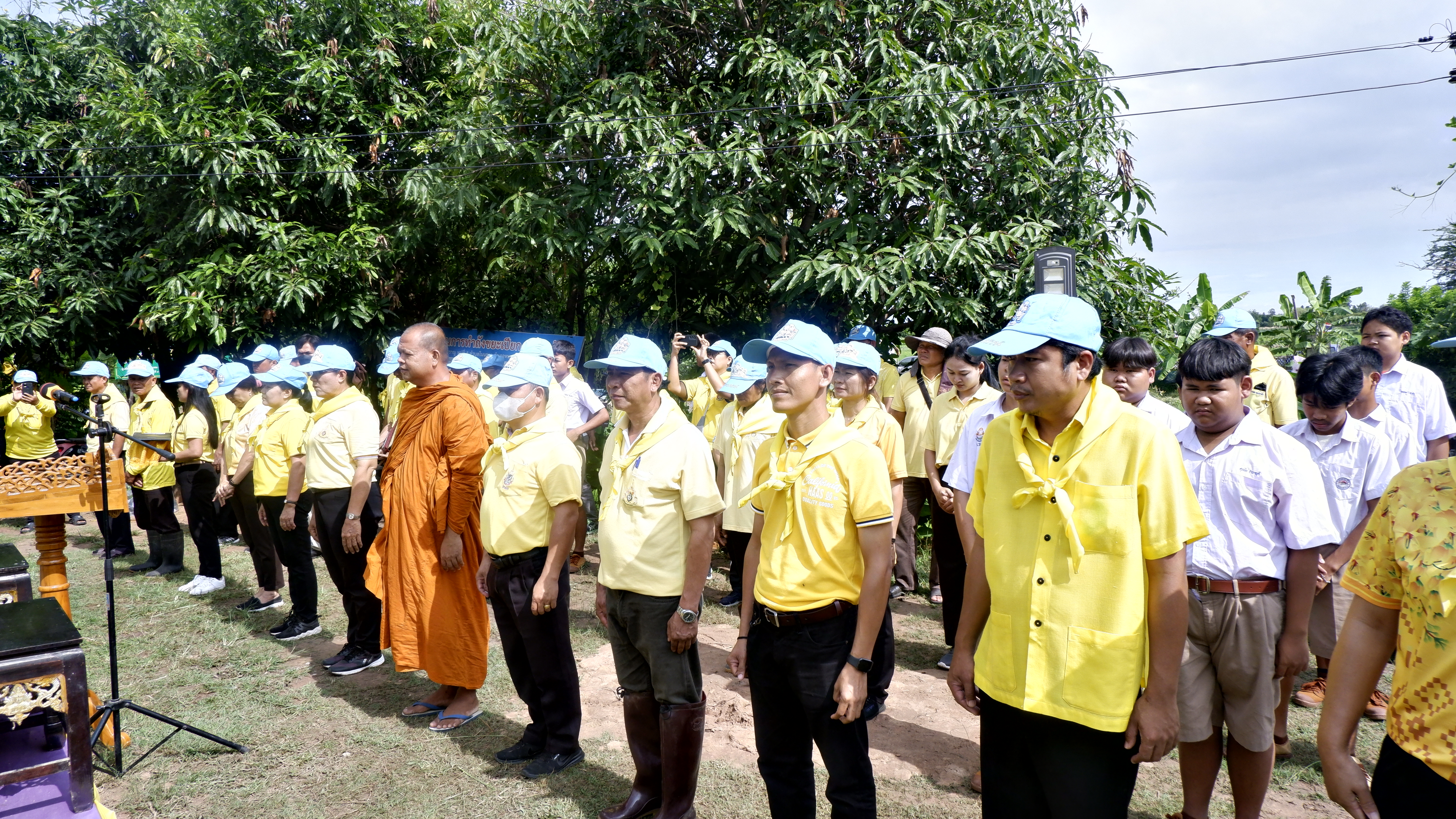พช.ขอนแก่น : อำเภอหนองสองห้อง จัดกิจกรรมเฉลิมพระเกียรติพระบาทสมเด็จพระปรเมนทรรามาธิบดีศรีสินทรมหาวชิราลงกรณ พระวชิรเกล้าเจ้าอยู่หัว เนื่องในโอกาสวันเฉลิมพระชนมพรรษา 28 กรกฎาคม 2566 ณ ศูนย์ผู้นำจิตอาสาพัฒนาชุมชนตำบลโนนธาตุ