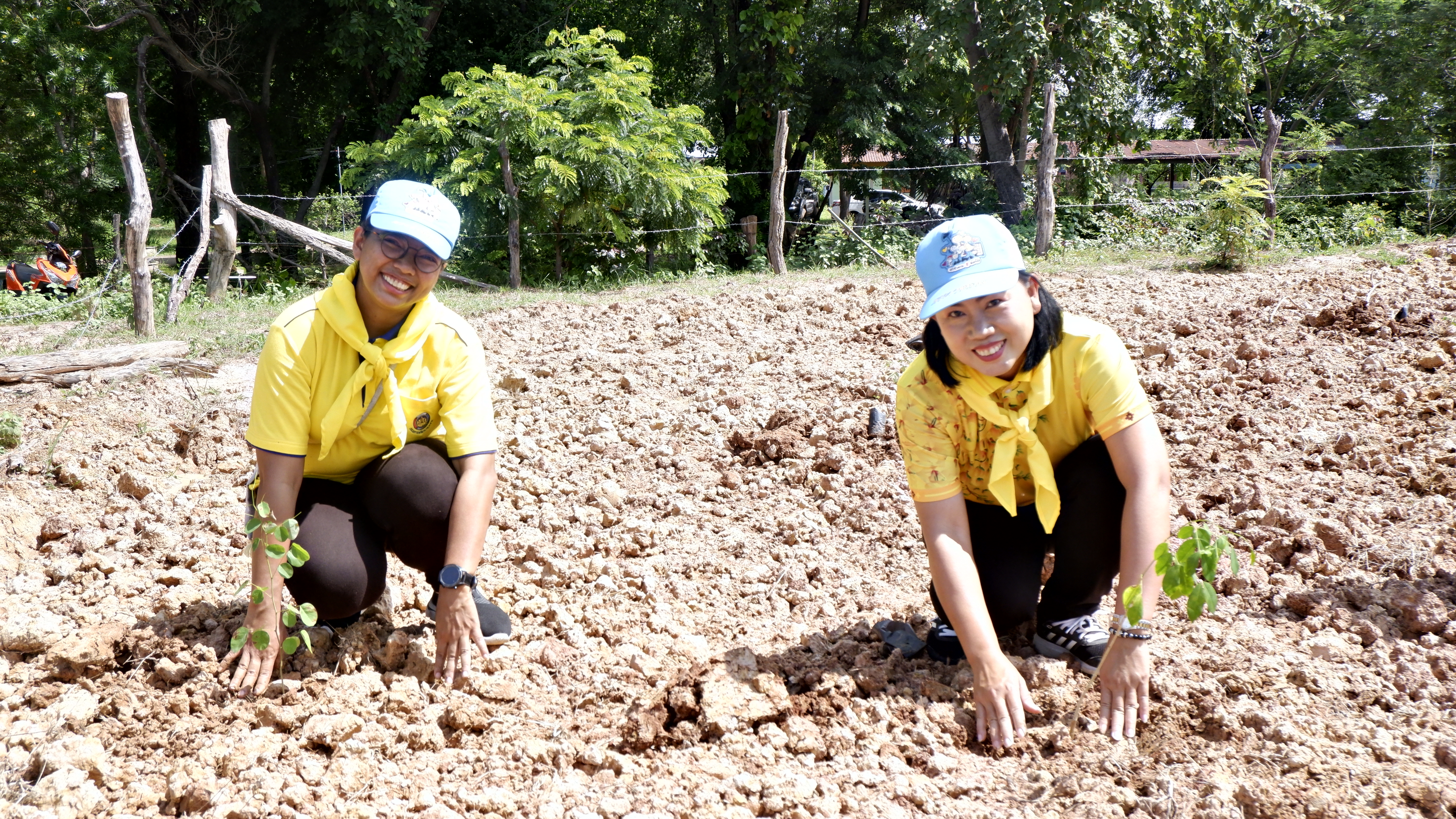 พช.ขอนแก่น : อำเภอหนองสองห้อง จัดกิจกรรมเฉลิมพระเกียรติพระบาทสมเด็จพระปรเมนทรรามาธิบดีศรีสินทรมหาวชิราลงกรณ พระวชิรเกล้าเจ้าอยู่หัว เนื่องในโอกาสวันเฉลิมพระชนมพรรษา 28 กรกฎาคม 2566 ณ ศูนย์ผู้นำจิตอาสาพัฒนาชุมชนตำบลโนนธาตุ