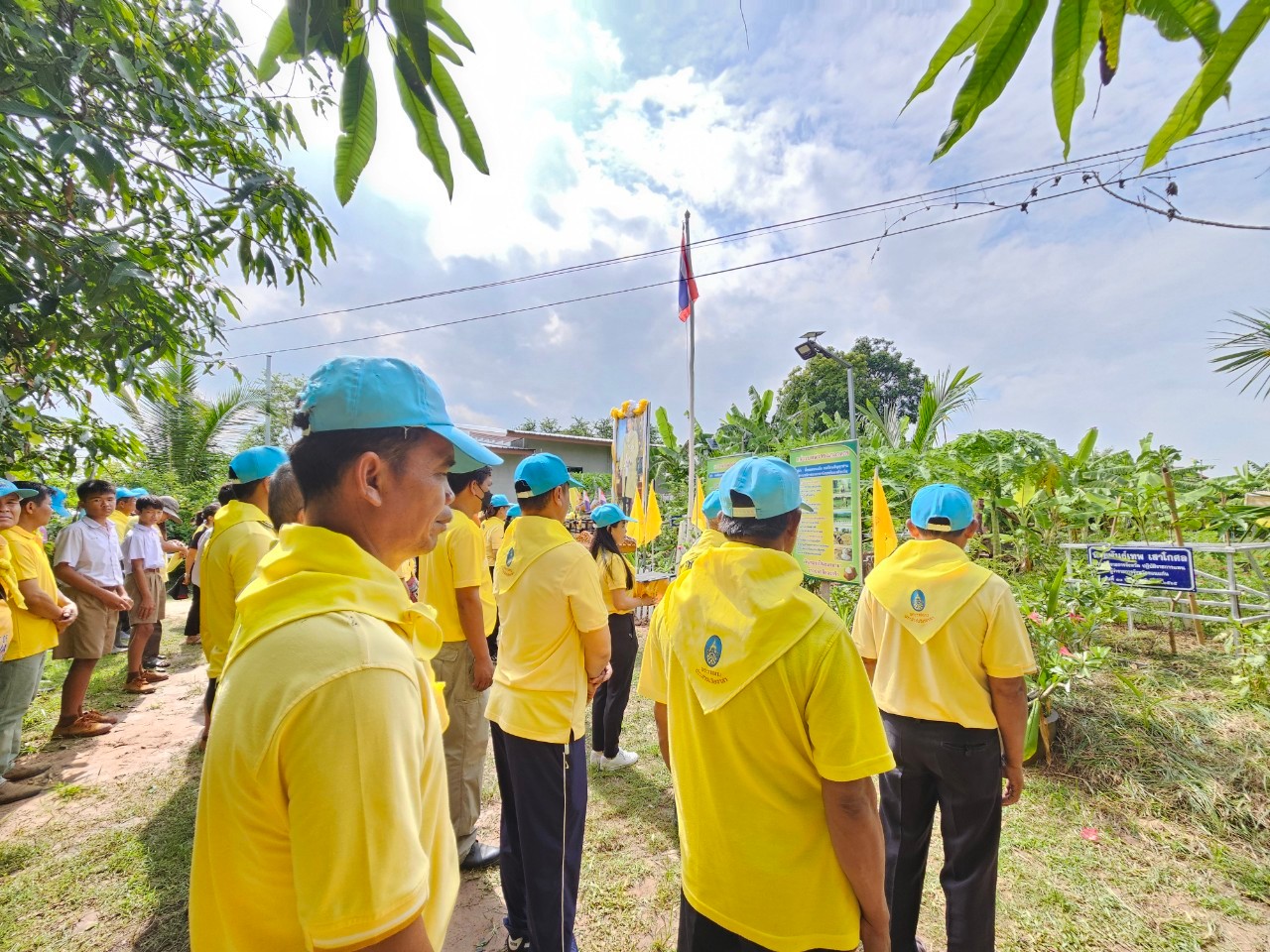 พช.ขอนแก่น : อำเภอหนองสองห้อง จัดกิจกรรมเฉลิมพระเกียรติพระบาทสมเด็จพระปรเมนทรรามาธิบดีศรีสินทรมหาวชิราลงกรณ พระวชิรเกล้าเจ้าอยู่หัว เนื่องในโอกาสวันเฉลิมพระชนมพรรษา 28 กรกฎาคม 2566 ณ ศูนย์ผู้นำจิตอาสาพัฒนาชุมชนตำบลโนนธาตุ